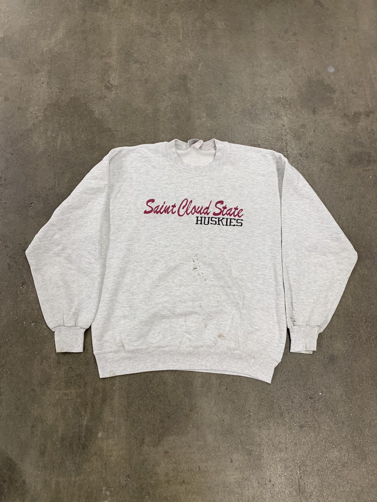 Vintage Crewneck St Cloud State Huskies Crewneck T-Shirts, Hoodie, Sweatshirt | PodTeesHub.com