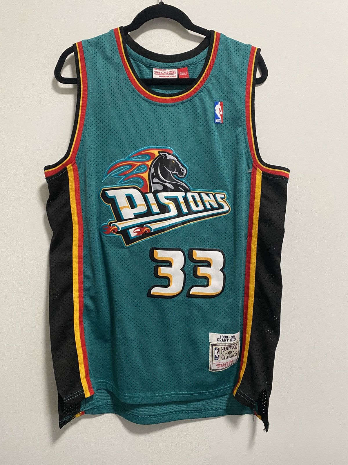 Mitchell Ness Grant Hill Pistons Jersey Mitchell Ness Nba 90s Jersey T-Shirts, Hoodie, Sweatshirt | PodTeesHub.com