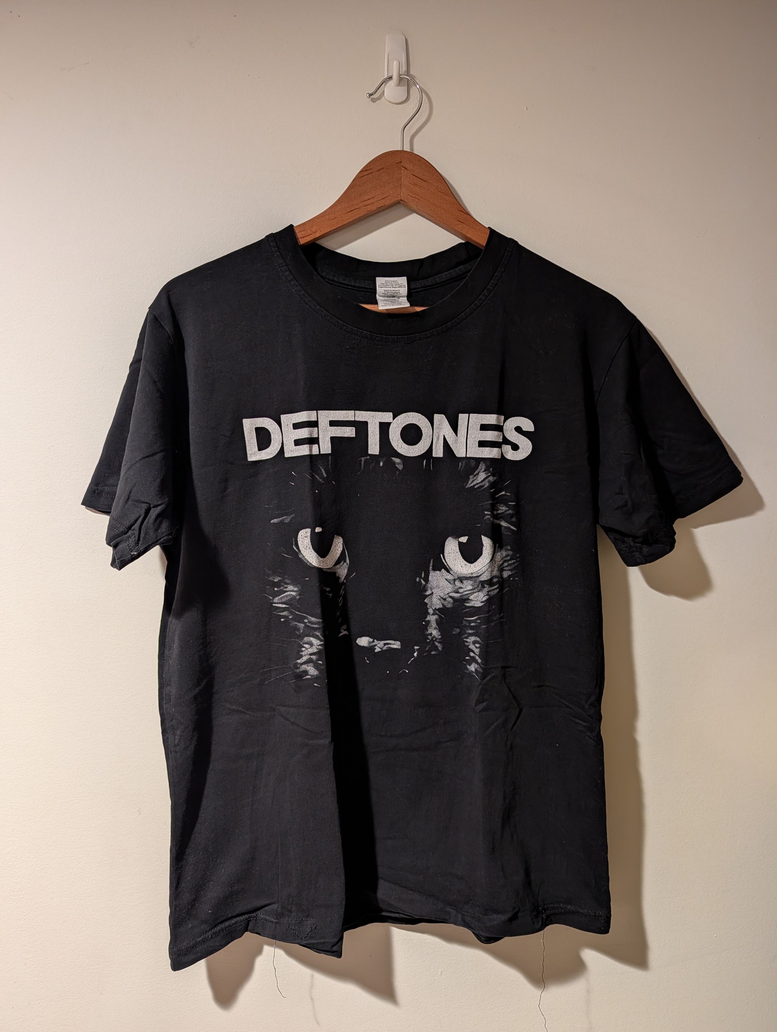 Tees Deftones Band T Shirt Black Cat Graphic Metal Vintage 2010 Hoodie, Sweatshirt | PodTeesHub.com