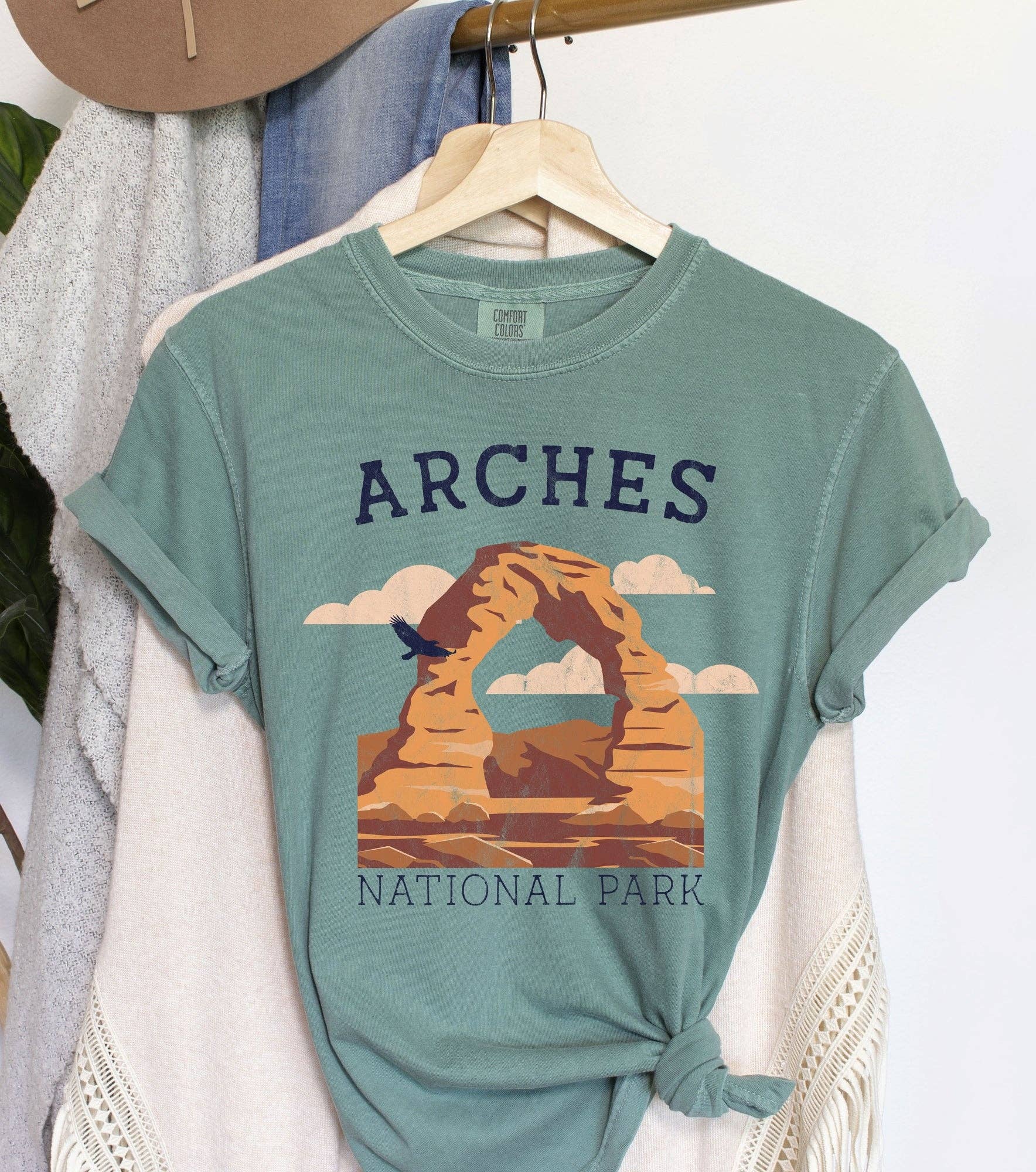 Arches National Park Bl Vintage T-Shirt Hoodie, Sweatshirt | PodTeesHub.com