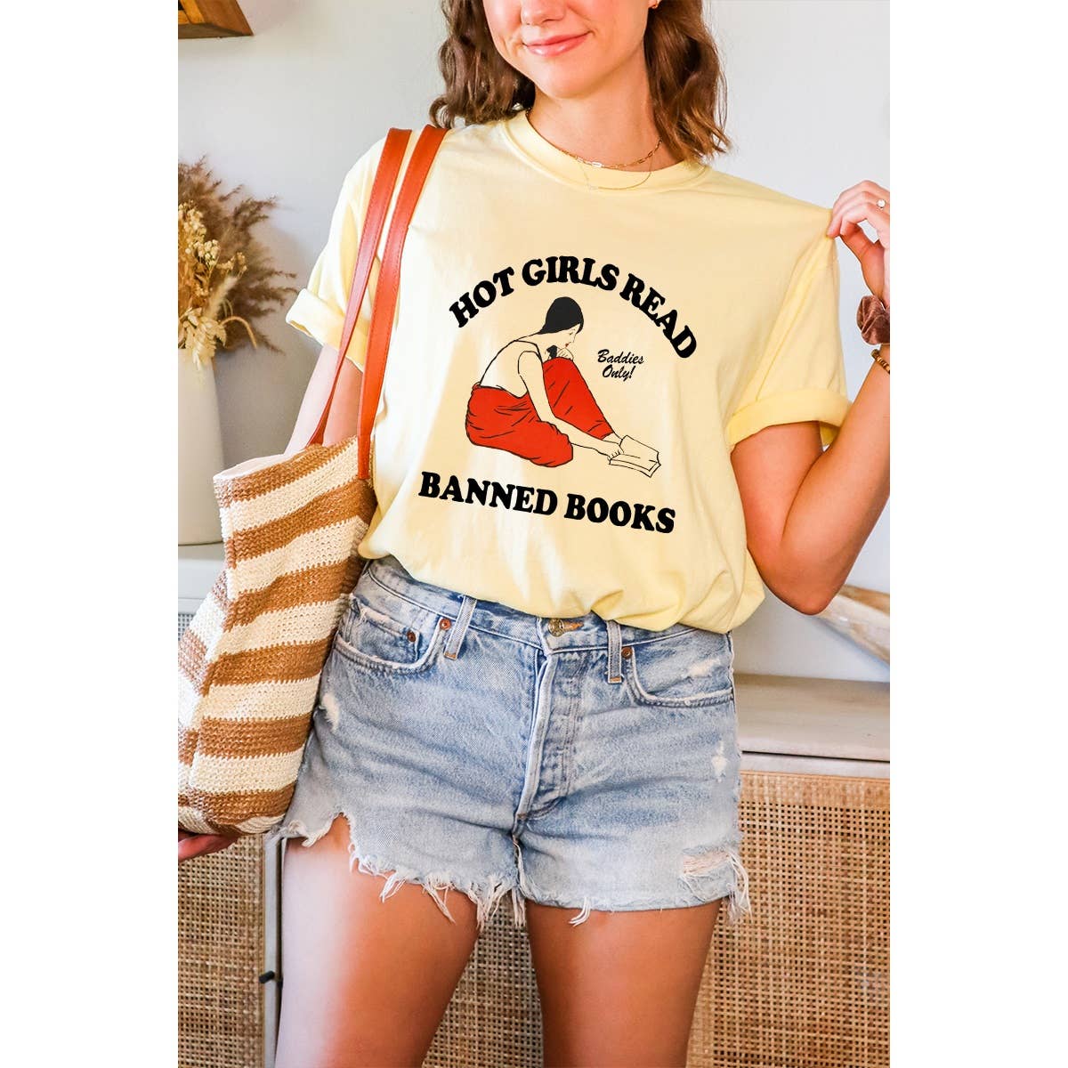 Hot Girls Read Banned Books Vintage Graphic Tee Hoodie, Sweatshirt | PodTeesHub.com