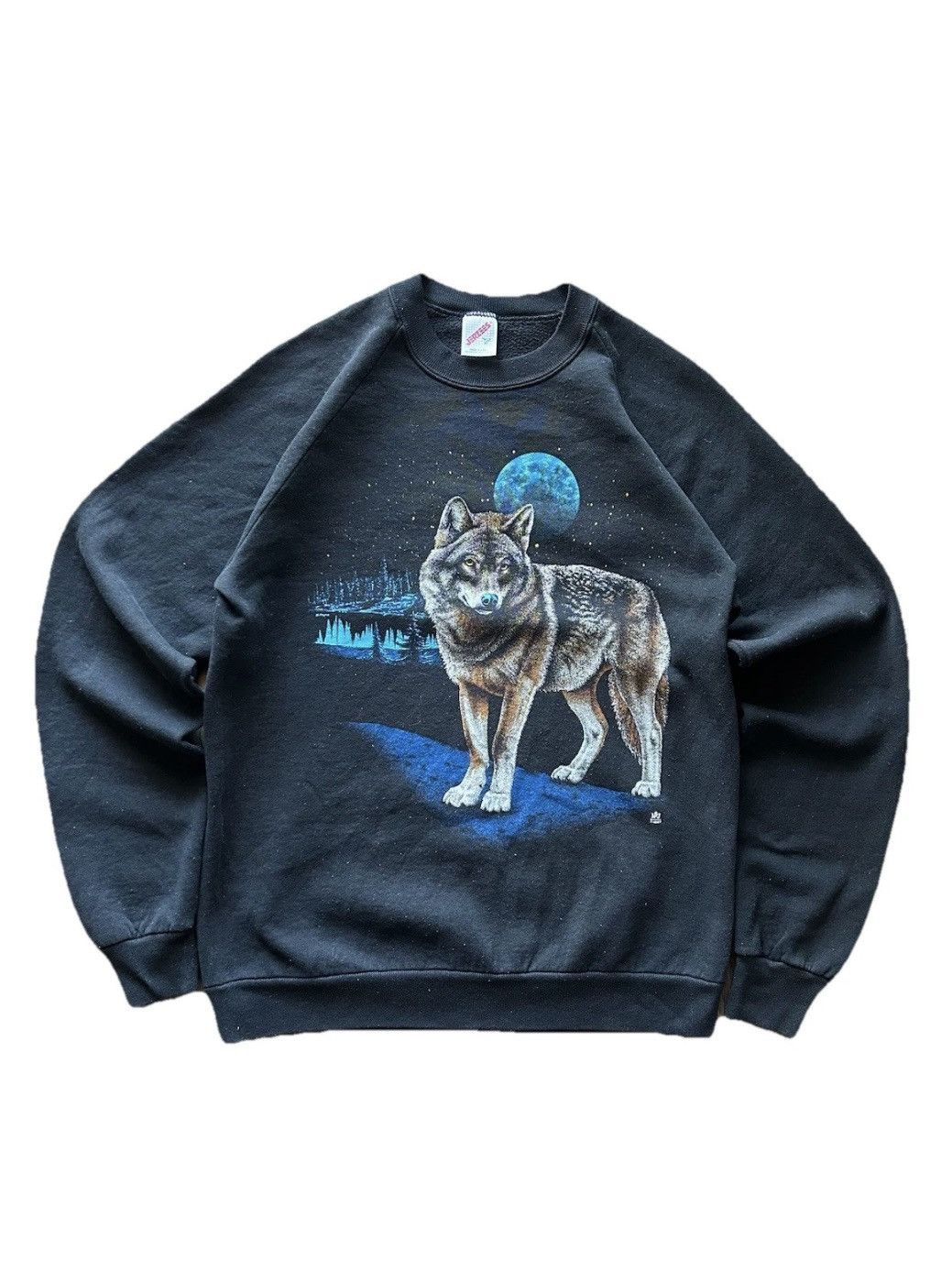 Vintage 87 Wolf Graphic Crewneck Szl T-Shirts, Hoodie, Sweatshirt | PodTeesHub.com