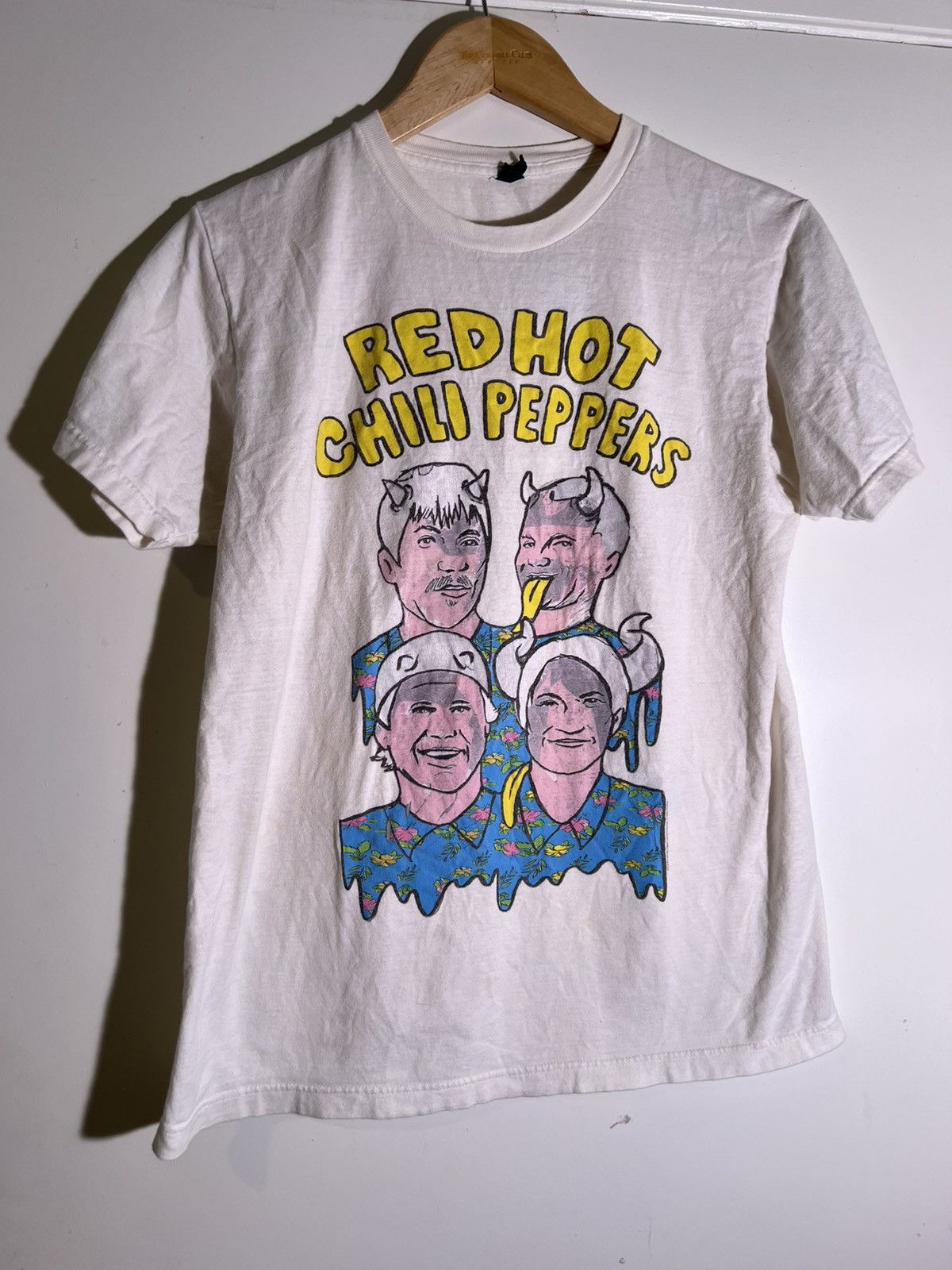 Band Tees 2017 Red Hot Chili Peppers Punk Rock Retro Band Tour T Shirt Hoodie, Sweatshirt | PodTeesHub.com