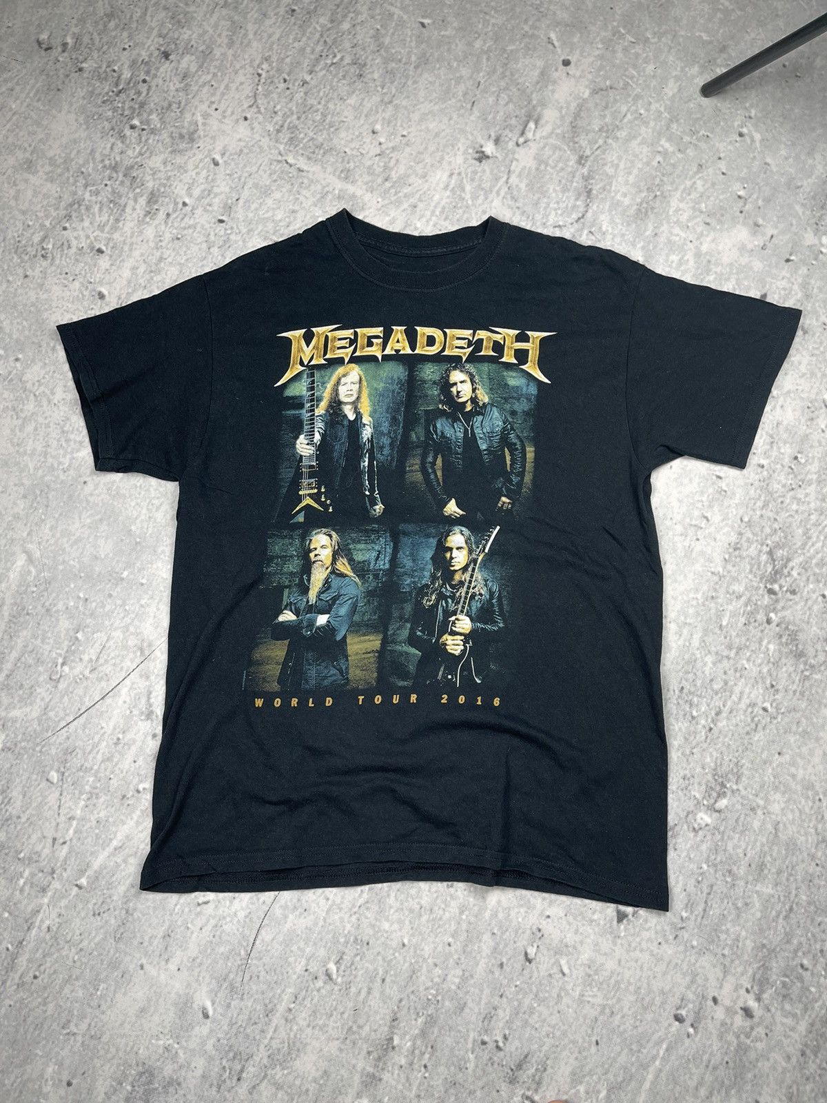 Vintage Megadeth World Tour 2016 Tee Big Logo Hoodie, Sweatshirt | PodTeesHub.com