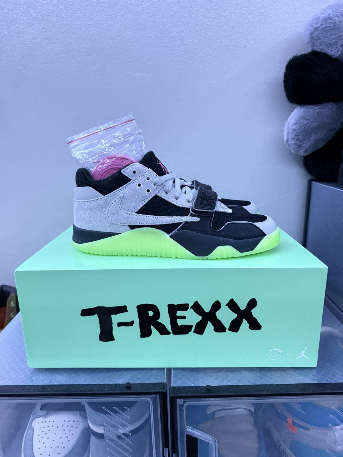 Travis Scott Chase B X Travis Scott Jumpman Jack Tr Black Night Silver T-Shirts, Hoodie, Sweatshirt | PodTeesHub.com