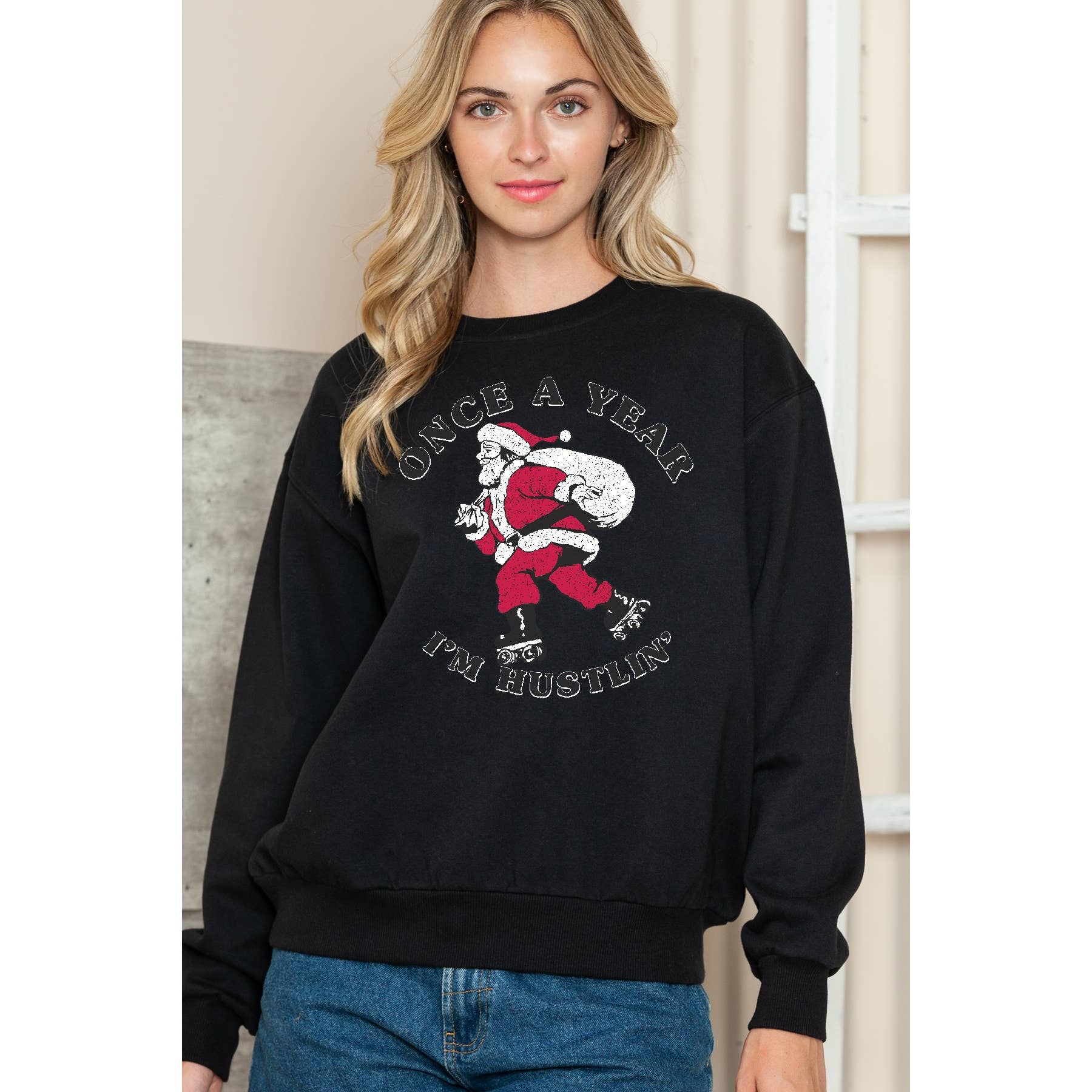 I Am Hustlin Santa Crewneck Sweatshirt T-Shirts, Hoodie | PodTeesHub.com