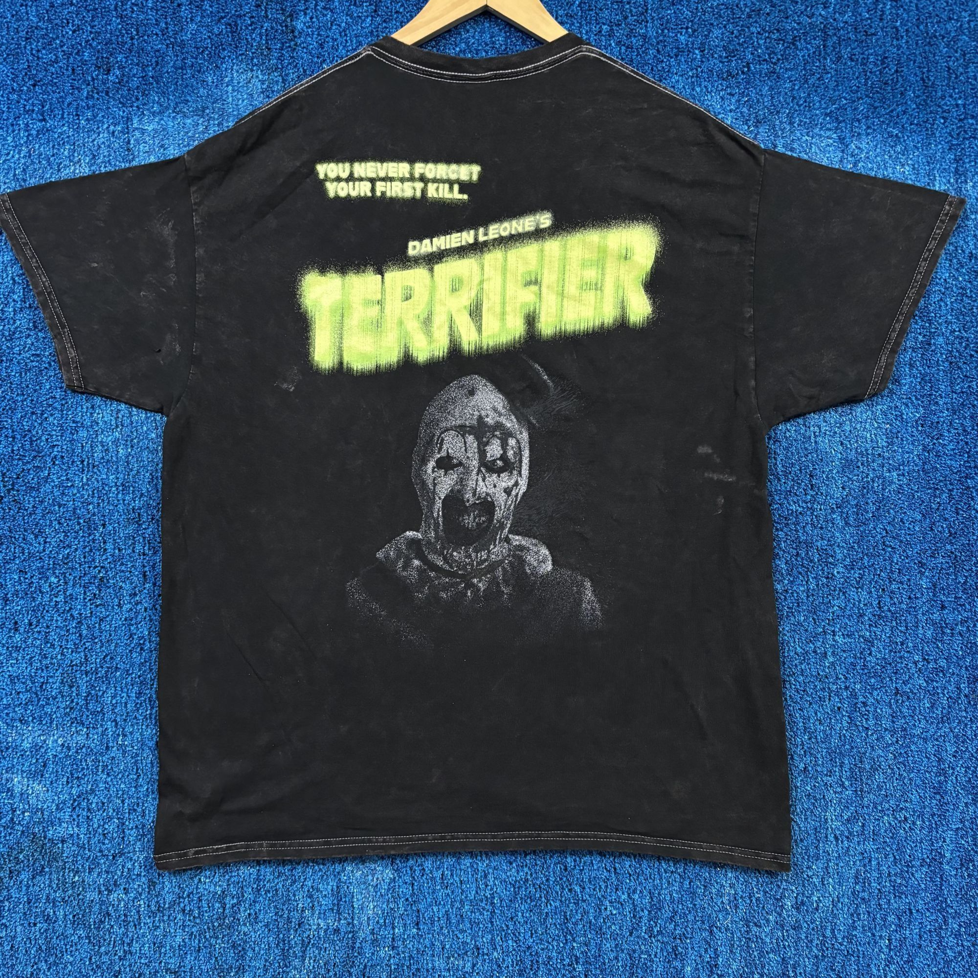 Terrifier Art The Clown Horror Tee Xl Hoodie, Sweatshirt | PodTeesHub.com