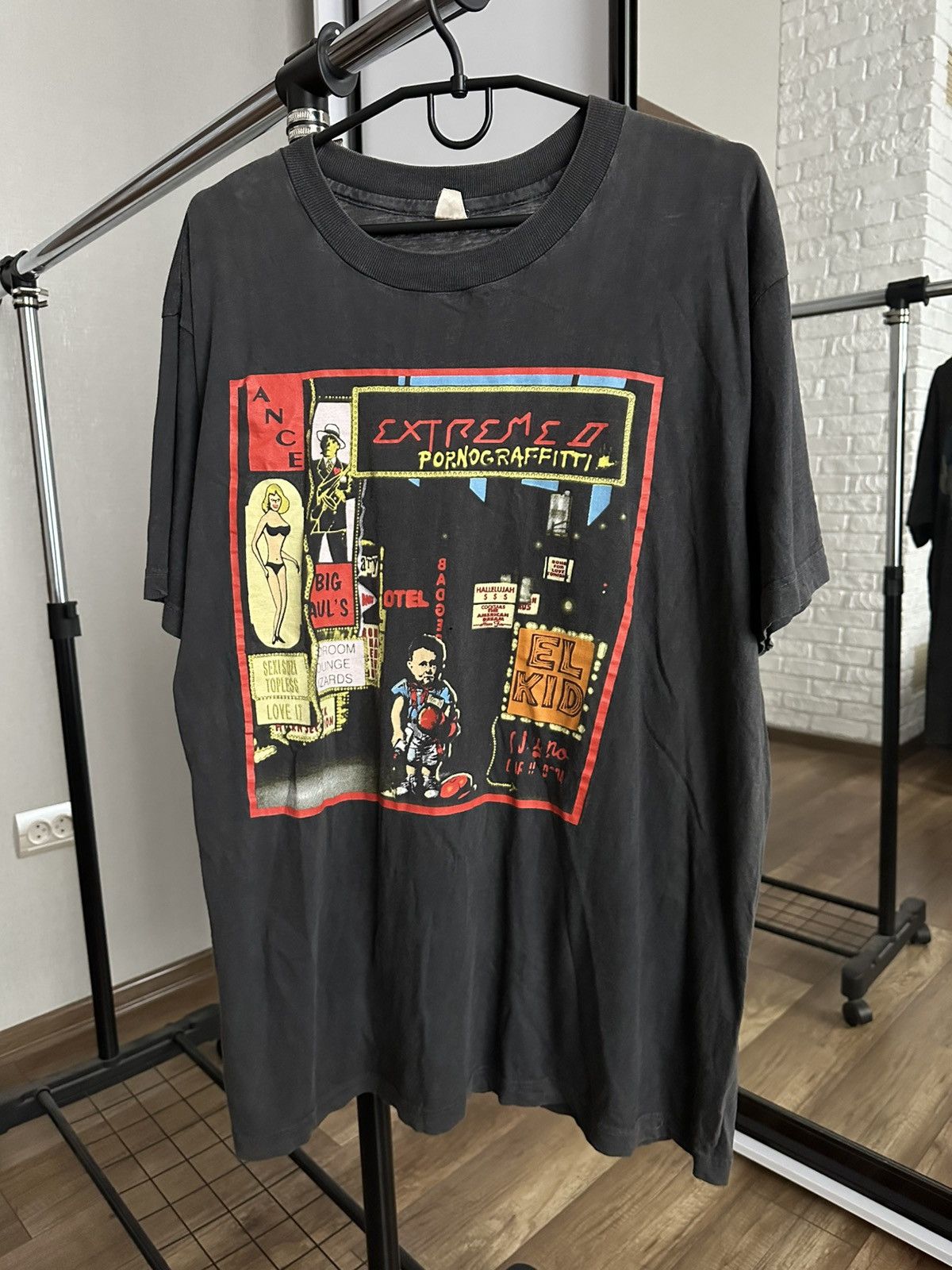 Band 1990 Extreme Pornograffitti Vintage Concert Band T-Shirts, Hoodie, Sweatshirt