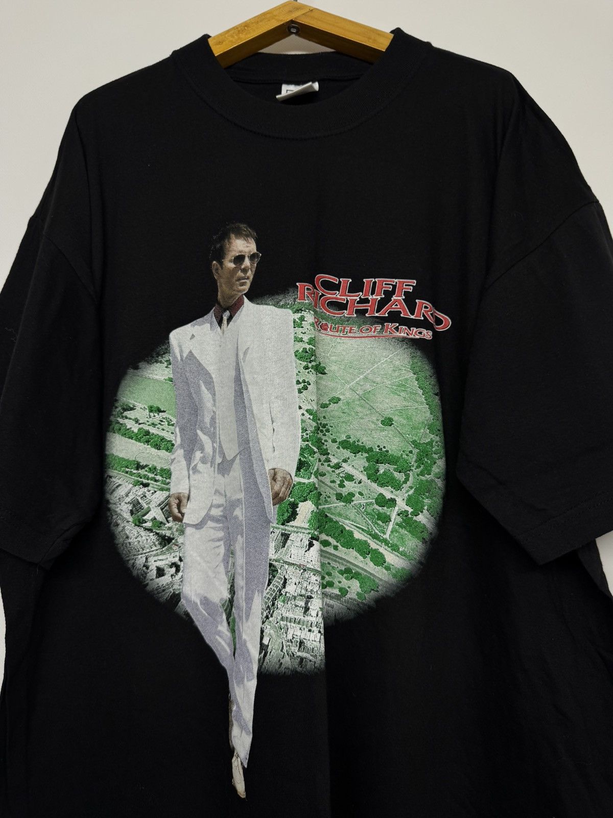 Vintage Richard Cliff Rock Band Tour Tee Hoodie, Sweatshirt | PodTeesHub.com