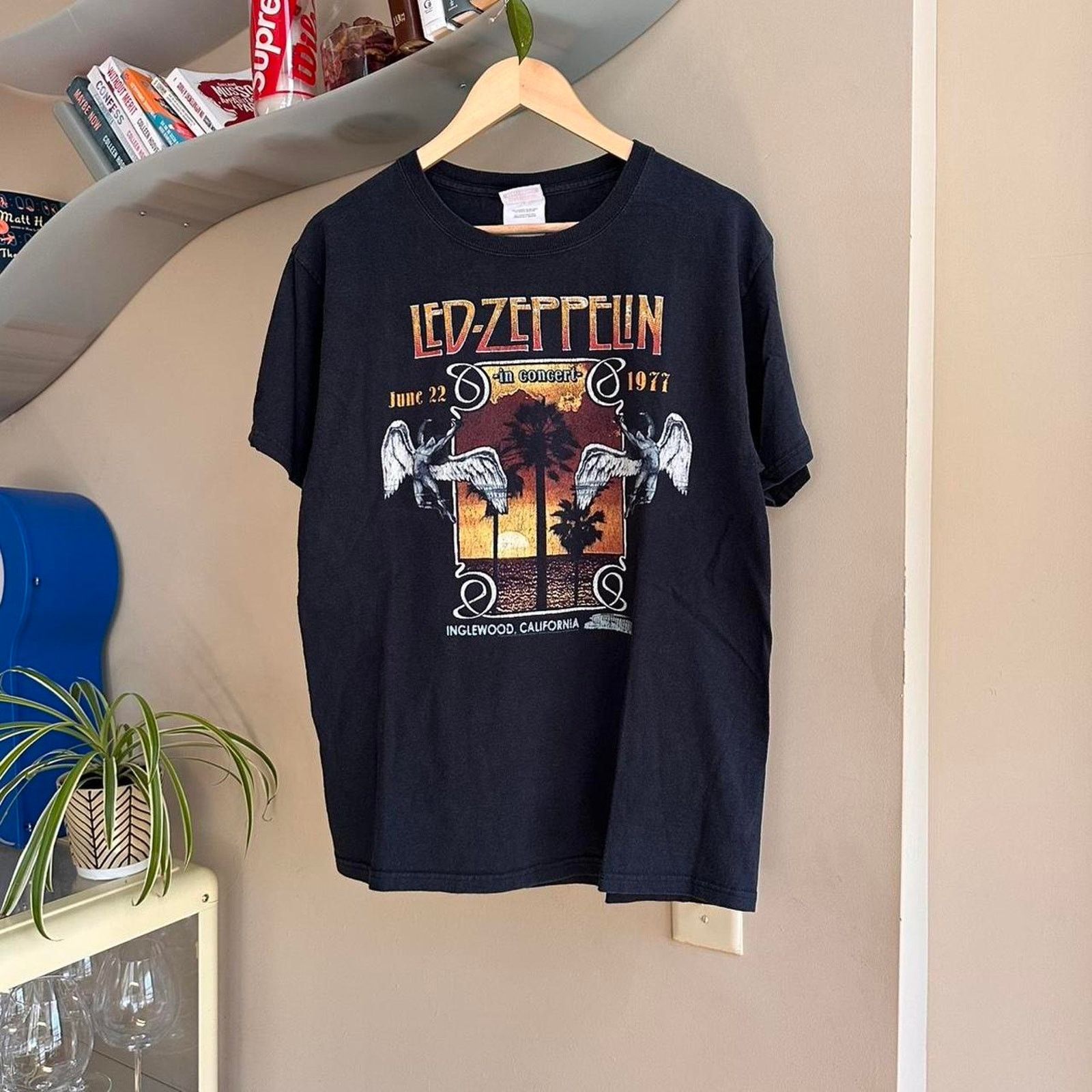 Led Zeppelin Vintage 2005 Led Zeppelin Band Shirt Hoodie, Sweatshirt | PodTeesHub.com