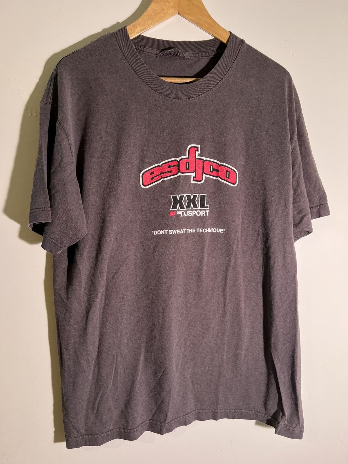 Vintage Y2k 2000 S Vtg Vintage Esdjco Xxl Dj Sport Retro Tee T Shirt Hoodie, Sweatshirt | PodTeesHub.com