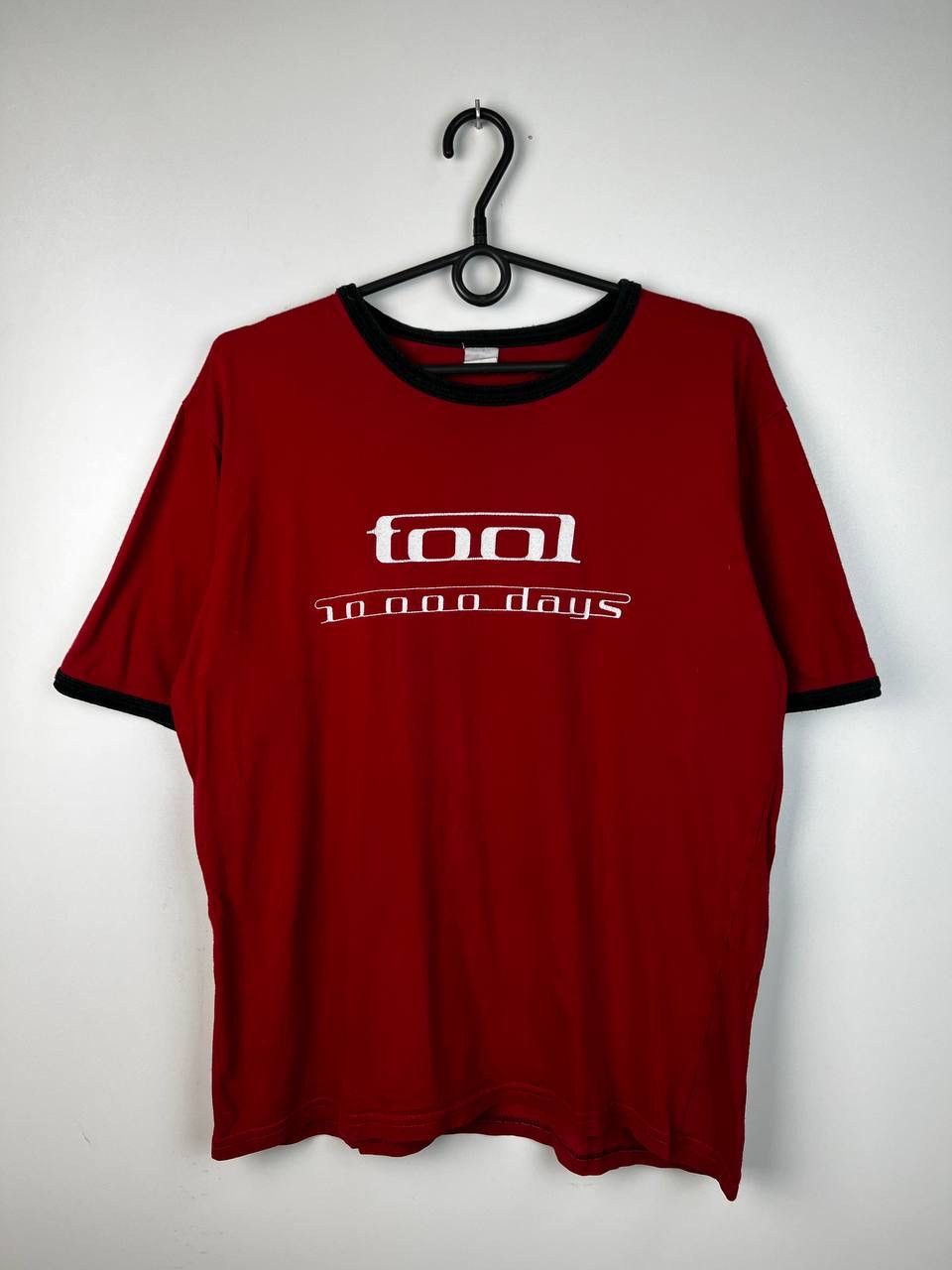 Vintage Tool 10000 Days 2006 Band Vintage T Shirts Size M Hoodie, Sweatshirt | PodTeesHub.com