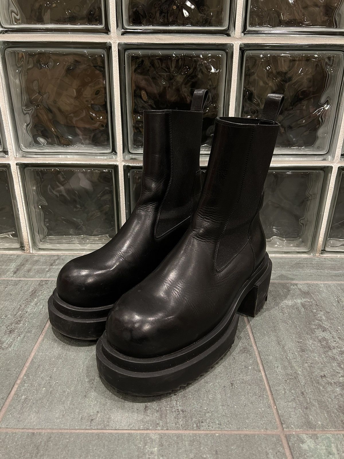 Owens Rick Owens Bogun Beatle Boot T-Shirts, Hoodie, Sweatshirt | PodTeesHub.com