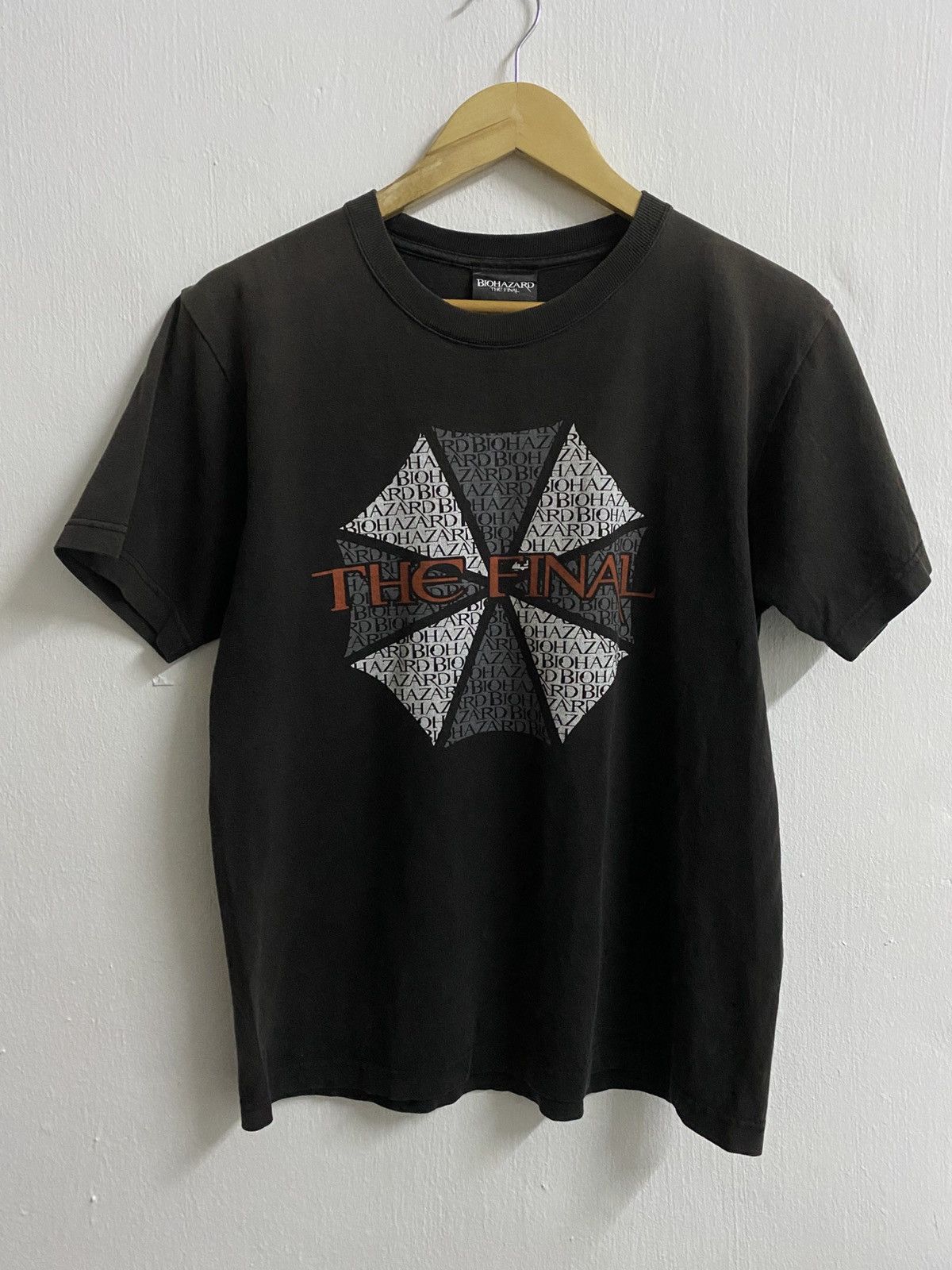 Playstation Vintage Resident Evil Biohazard The Final T-Shirts, Hoodie, Sweatshirt | PodTeesHub.com