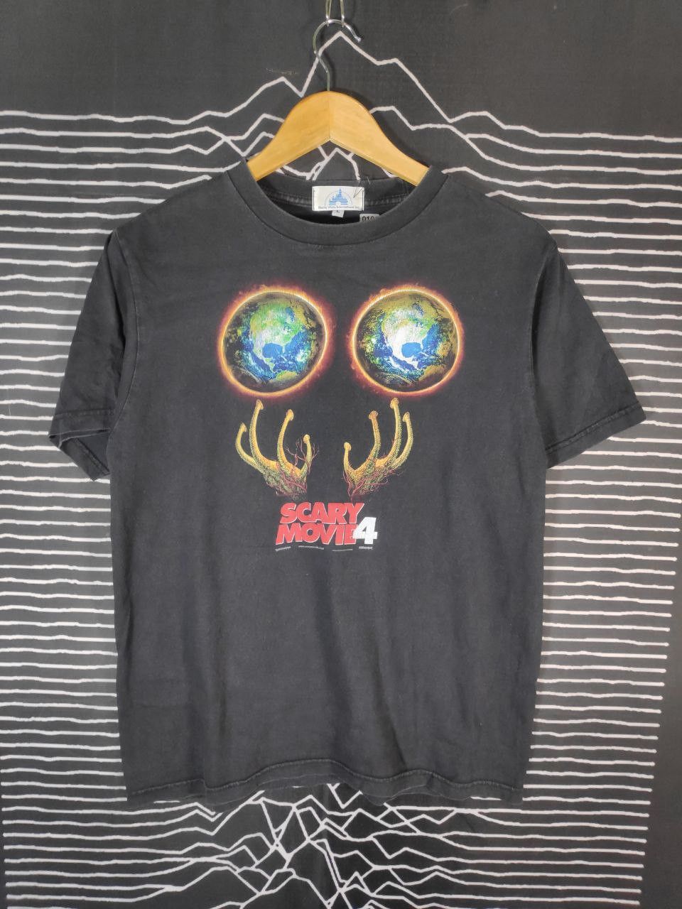 Other Vtg 00s Scary Movie 4 Miramax Picture Movie Tshirt Size M Hoodie, Sweatshirt | PodTeesHub.com