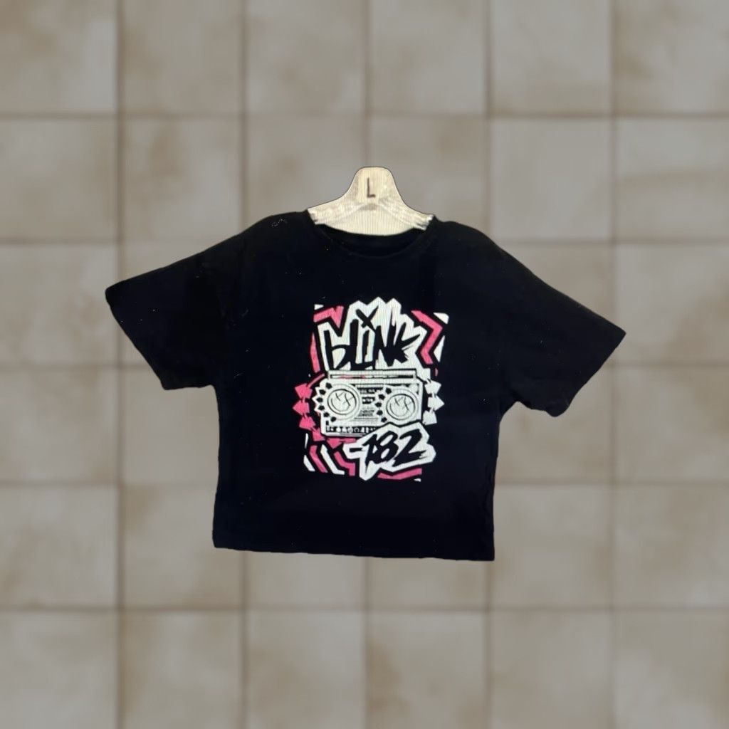 Etro Vintage Blink 182 Shirt Unisex Adults Small Black Graphic Print Retro Music Band Tee Skater Sty Hoodie, Sweatshirt