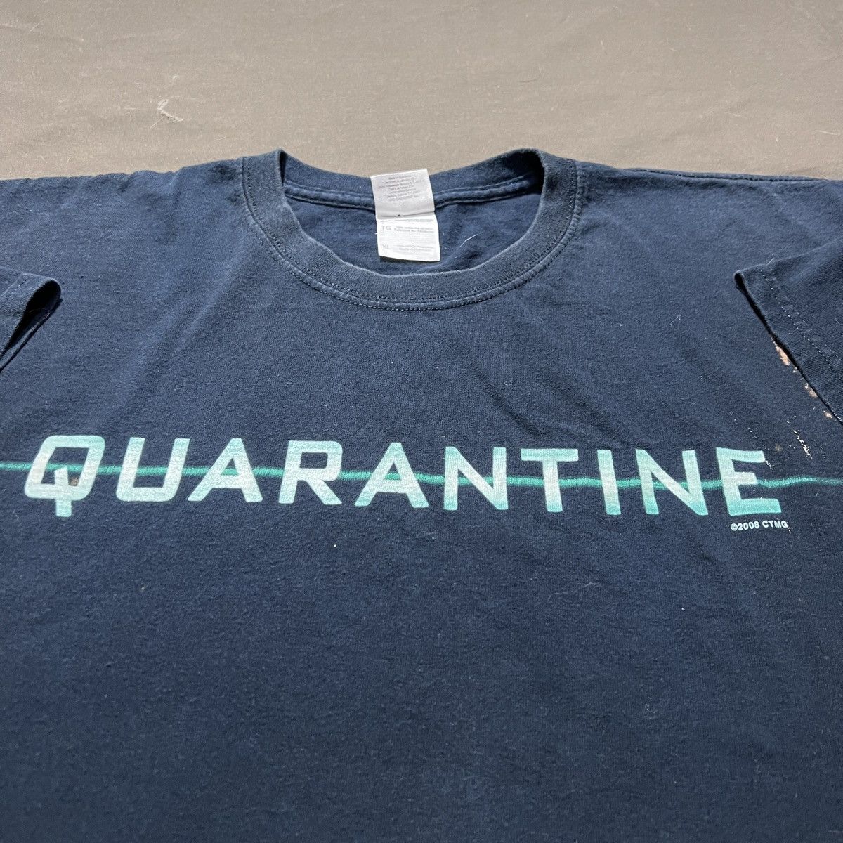 Expert Horror Vintage Y2k Quarantine Horror Sci Fi Promo Movie Tee Xl Hoodie, Sweatshirt | PodTeesHub.com