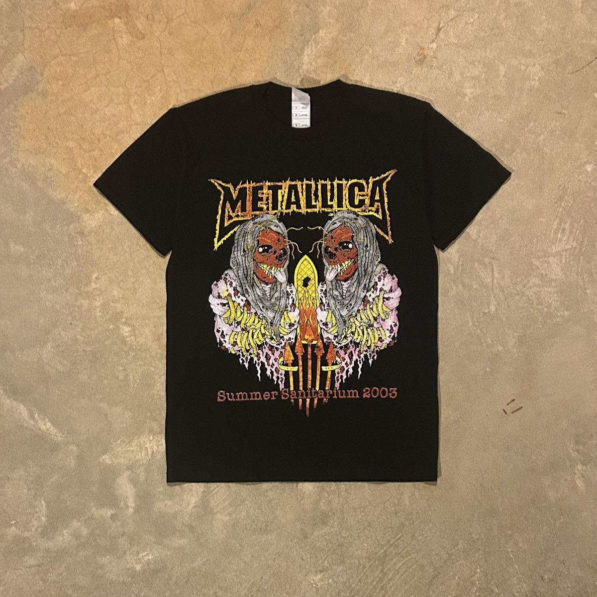 Metallica X Vintage Crazy Vintage 2003 Metallica Summer Sanitarium Pushead Tee Hoodie, Sweatshirt | PodTeesHub.com