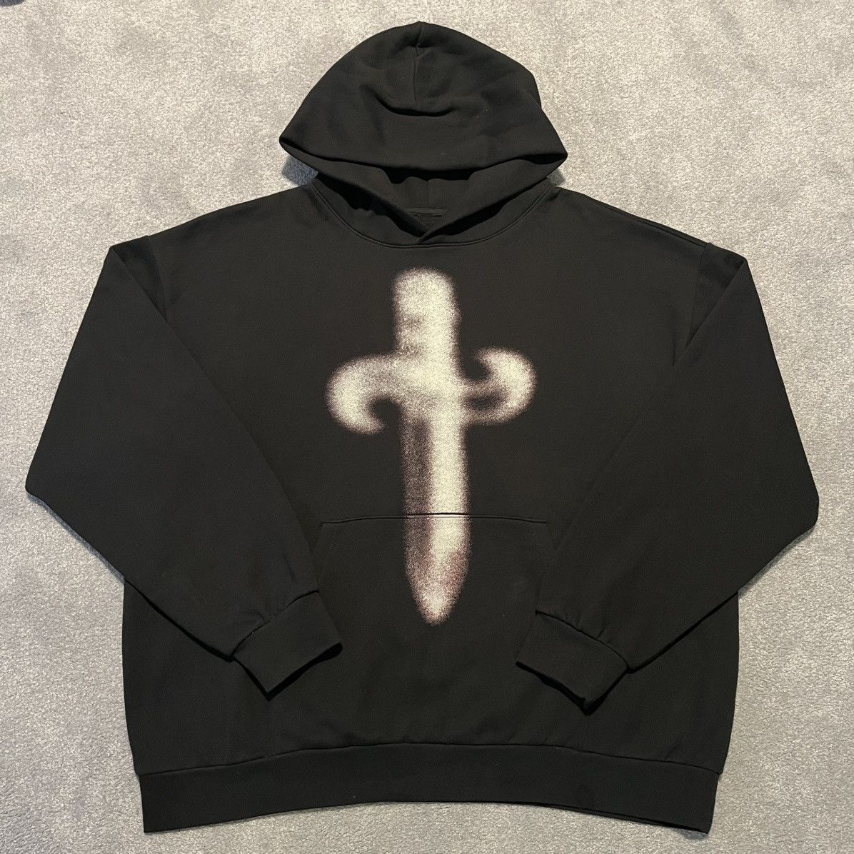 Drake 21 Savage It S All A Blur Drake Dagger Logo Hoodie 2023 Tour T-Shirts, Sweatshirt | PodTeesHub.com