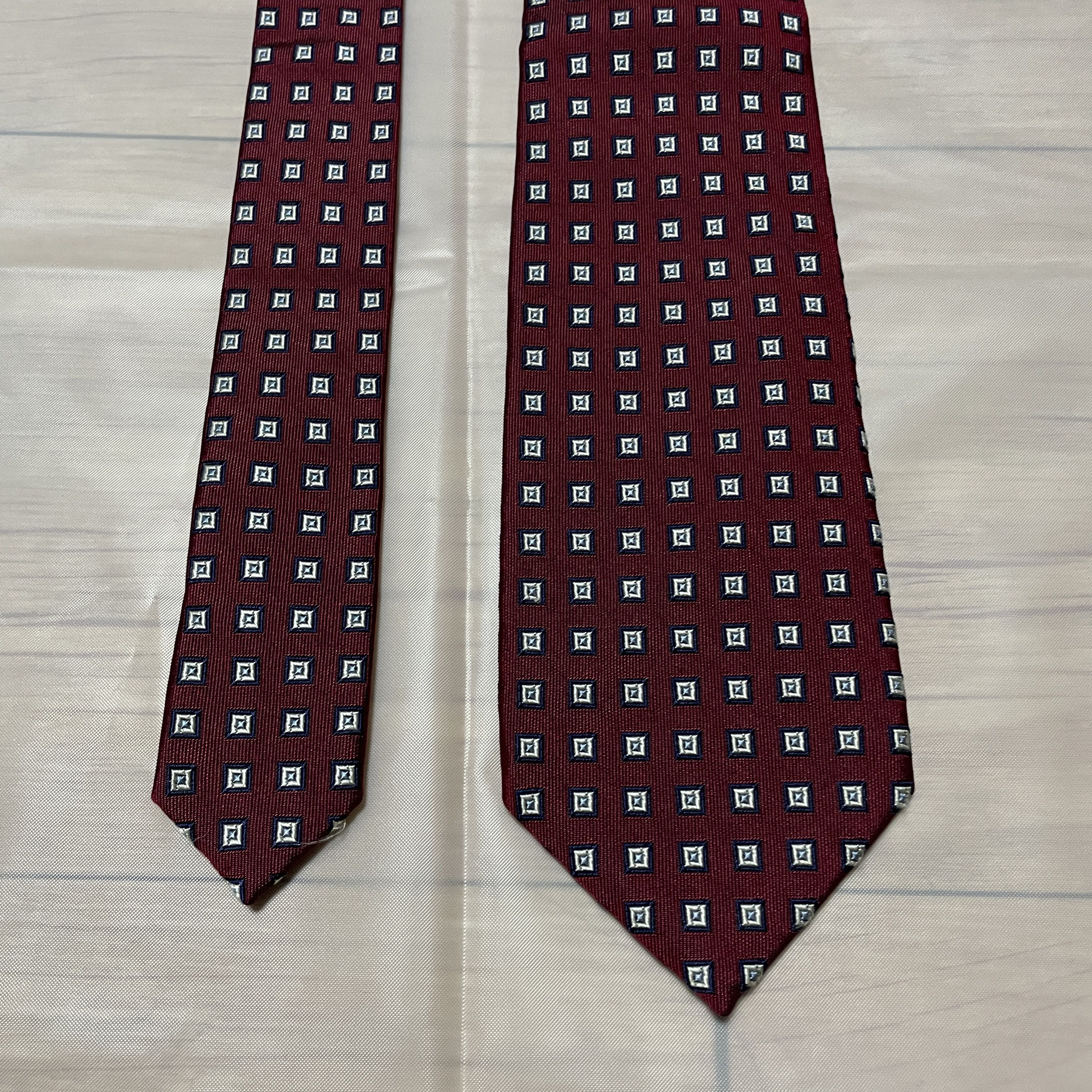 Drake S Drakes Square Pattern Burgundy Color Classic Tie T-Shirts, Hoodie, Sweatshirt