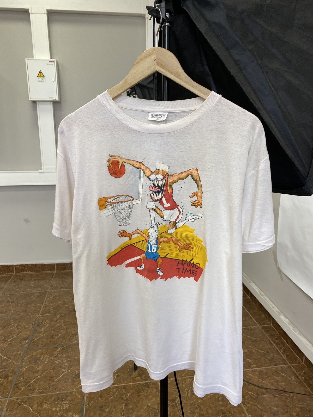 Nba Vintage 1988 Art Airwaves Hang Time Rare Retro T Shirt Hoodie, Sweatshirt | PodTeesHub.com
