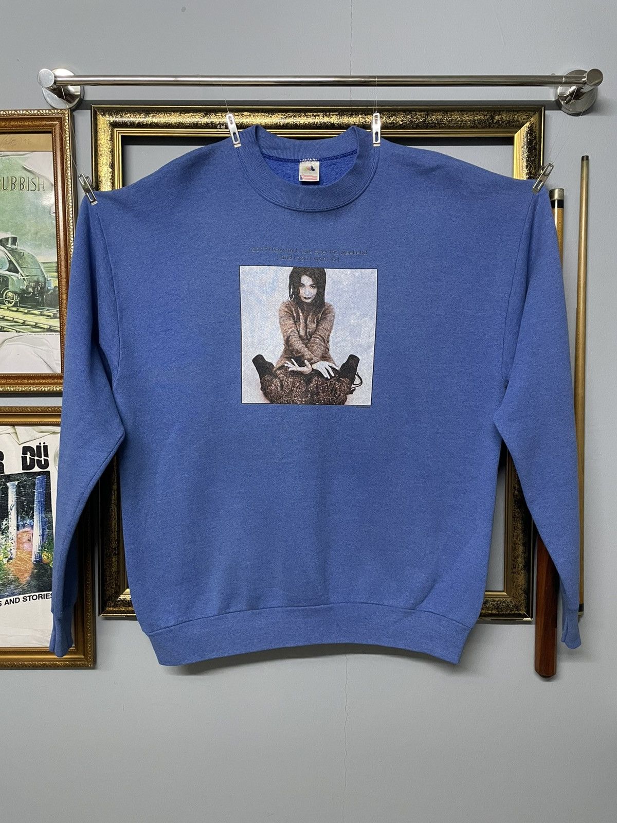 Vintage 1996 Bjork Og Debut Album Promo Photo Graphic Sweat T-Shirts, Hoodie, Sweatshirt | PodTeesHub.com