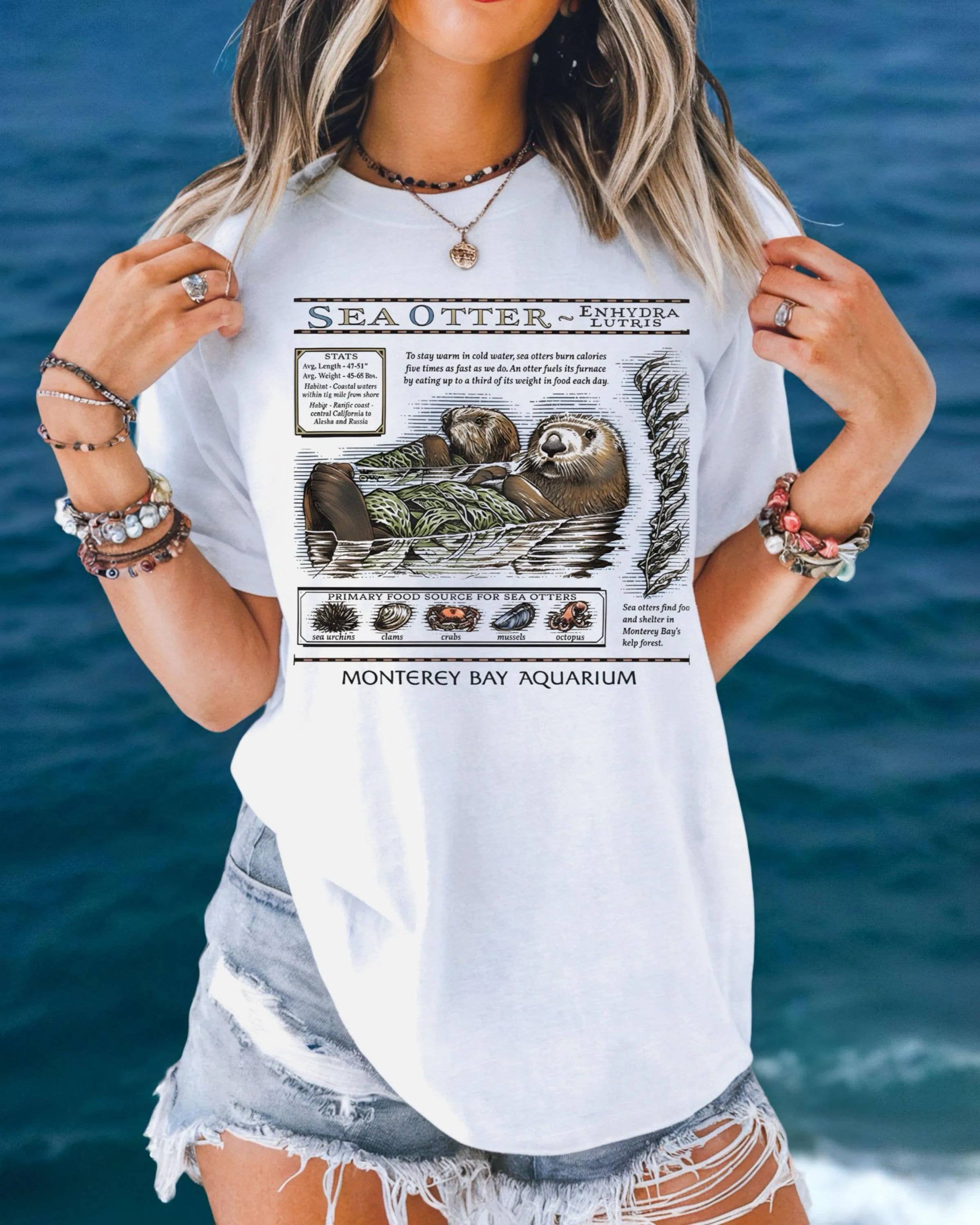 Swift Otter Comfort Colors Shirt Hoodie, Sweatshirt | PodTeesHub.com