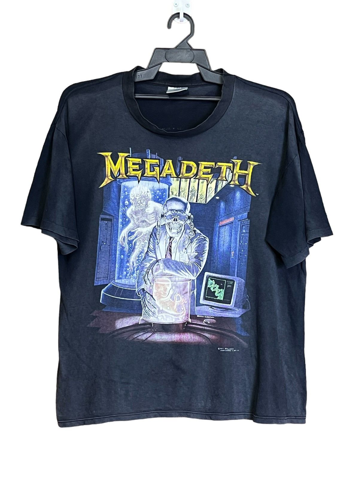 Megadeth Rare Vintage 90s Megadeth Hangar 18 1991 Faded T Shirt Hoodie, Sweatshirt | PodTeesHub.com