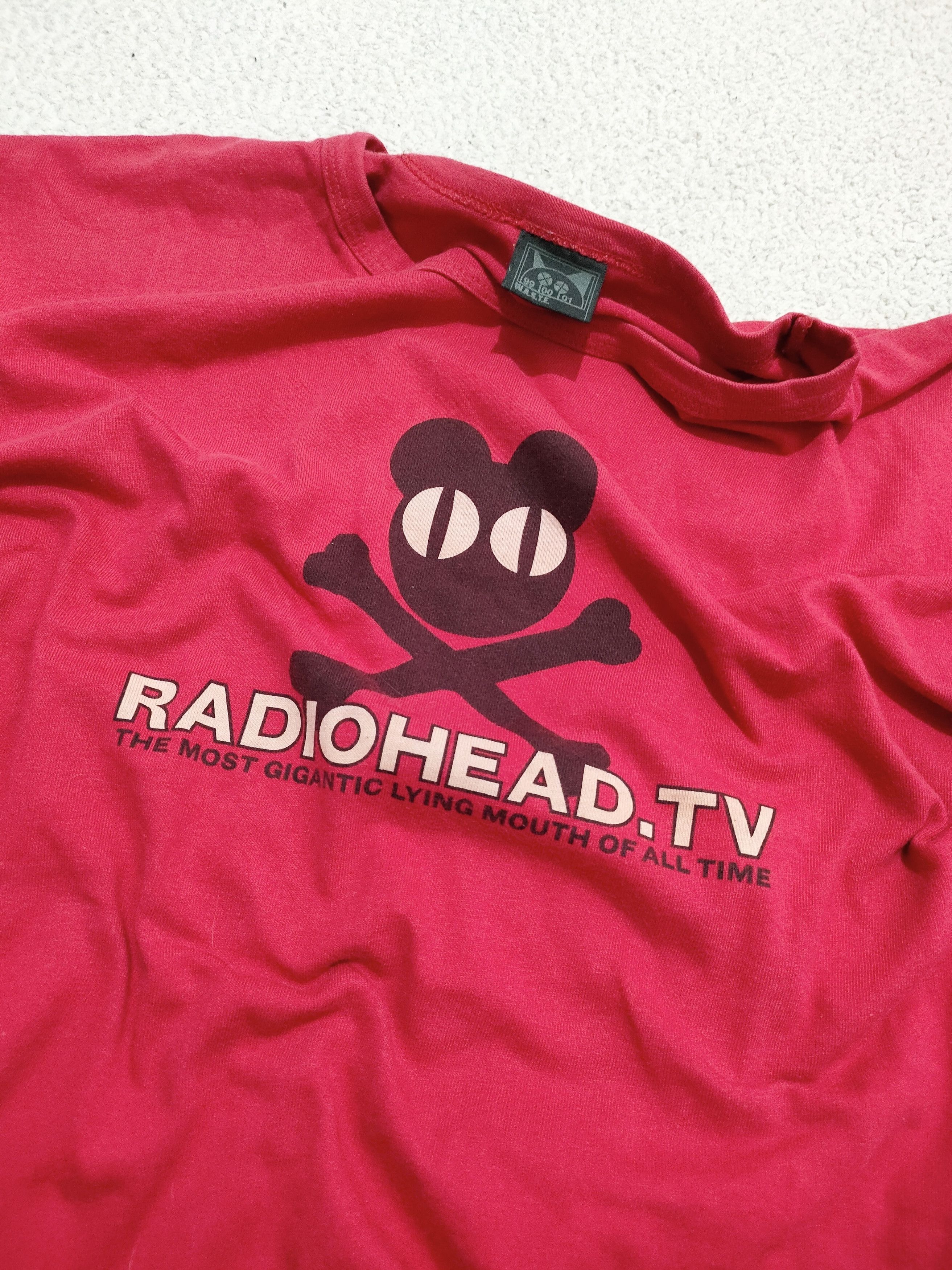 Vintage Radiohead Tv W A S T E Official T Shirt Hoodie, Sweatshirt | PodTeesHub.com