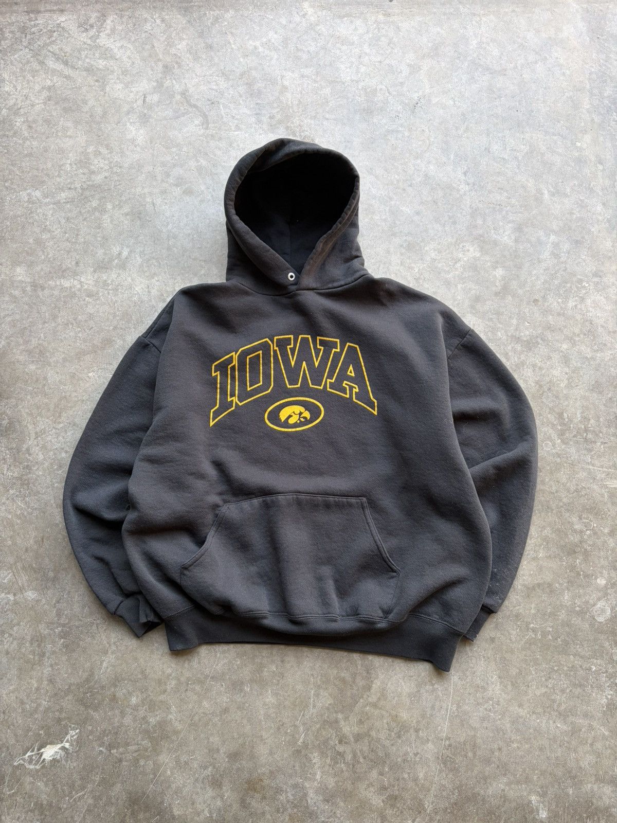 Vintage University Iowa Hawkeyes Black Faded Vintage T-Shirts, Hoodie, Sweatshirt