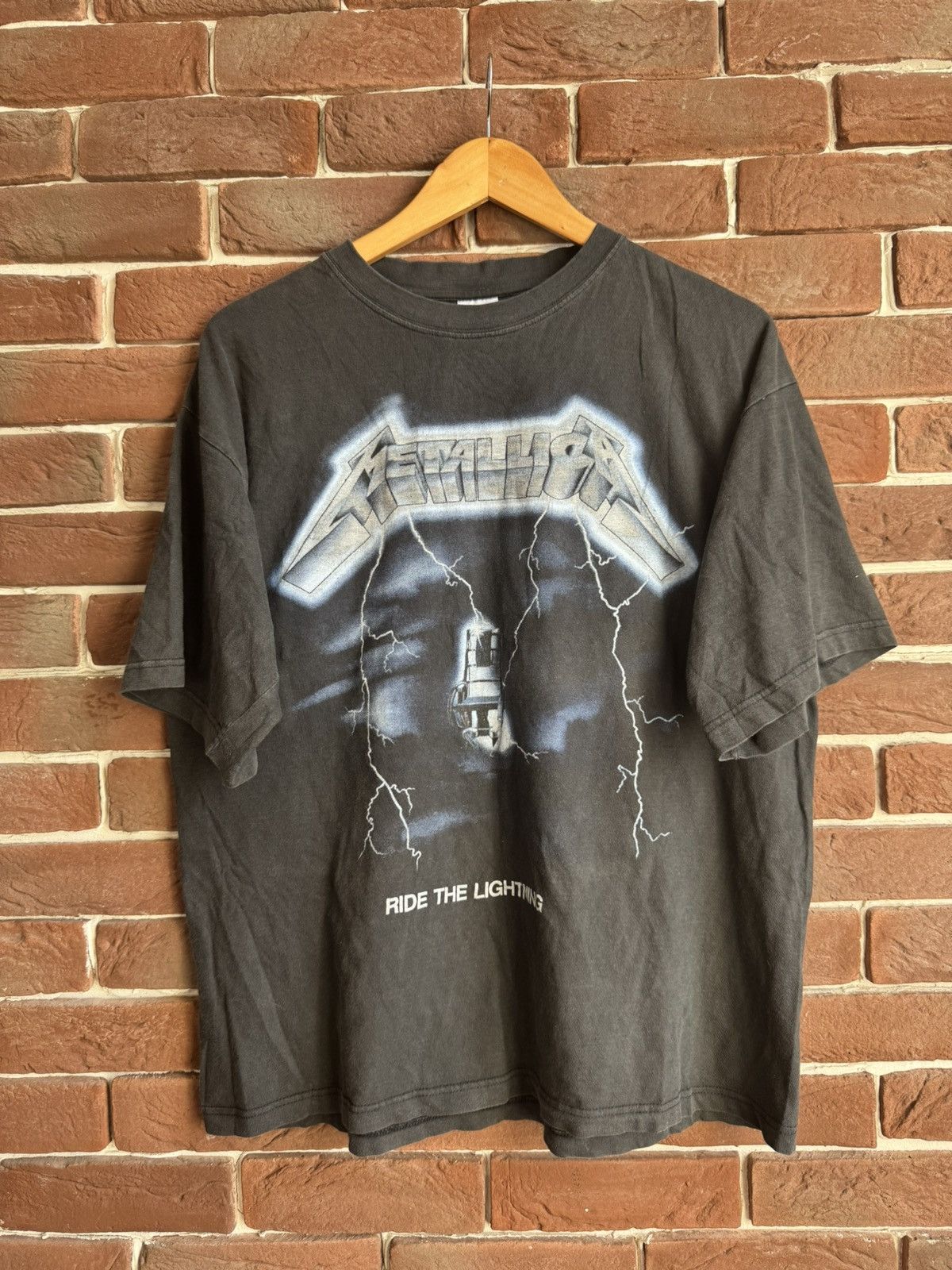 Band Metallica Ride Lightning Metal Band 90s Vintage T-Shirts, Hoodie, Sweatshirt