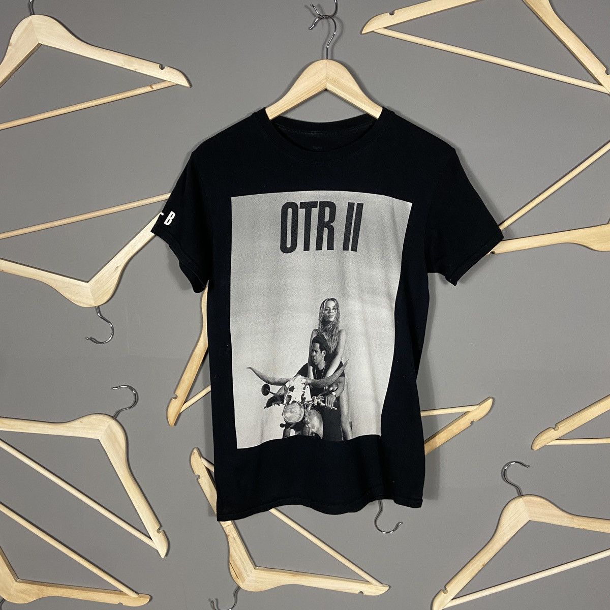 Jay Z X Rap Tees Beyonce X Jay Z Otr Ii 2018 Tour Tee Hoodie, Sweatshirt | PodTeesHub.com