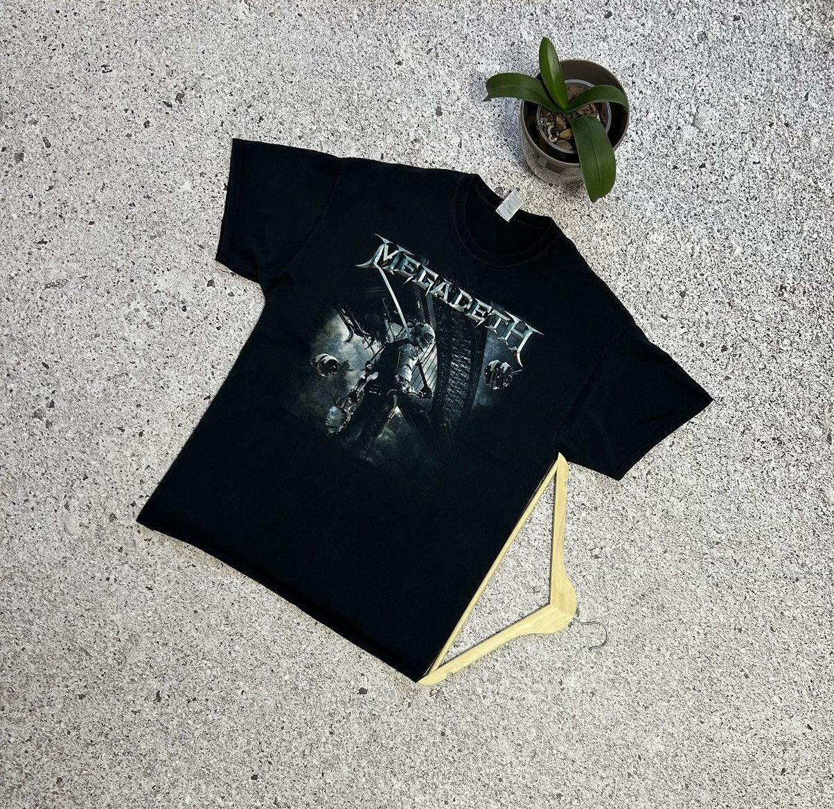 Megadeth X Vintage Vintage 00s Rock Band Megadeth World Tour 2015 T Shirt Hoodie, Sweatshirt | PodTeesHub.com