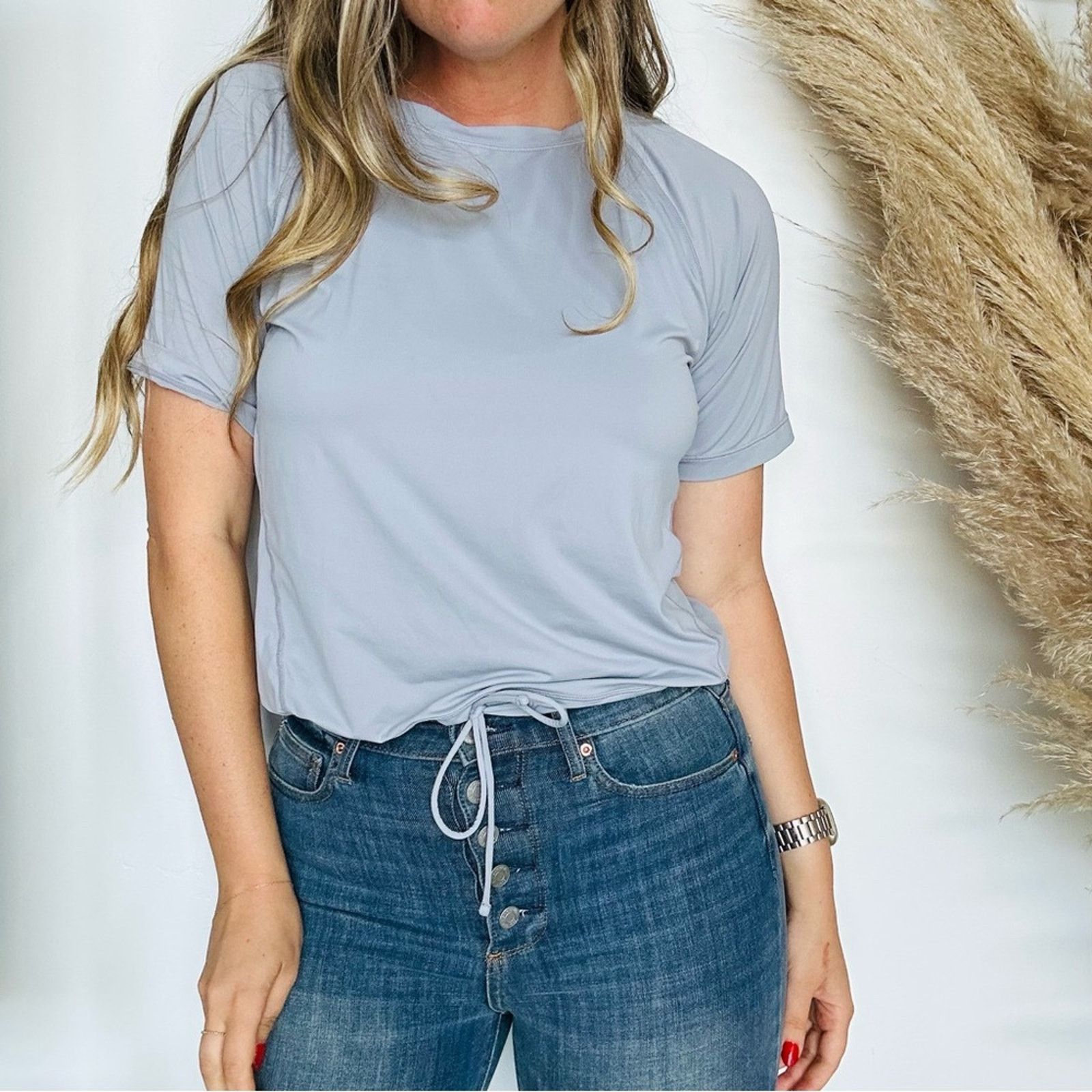 Nordstrom Zella Grey Short Sleeve Drawstring Tie Shirt Top Hoodie, Sweatshirt | PodTeesHub.com