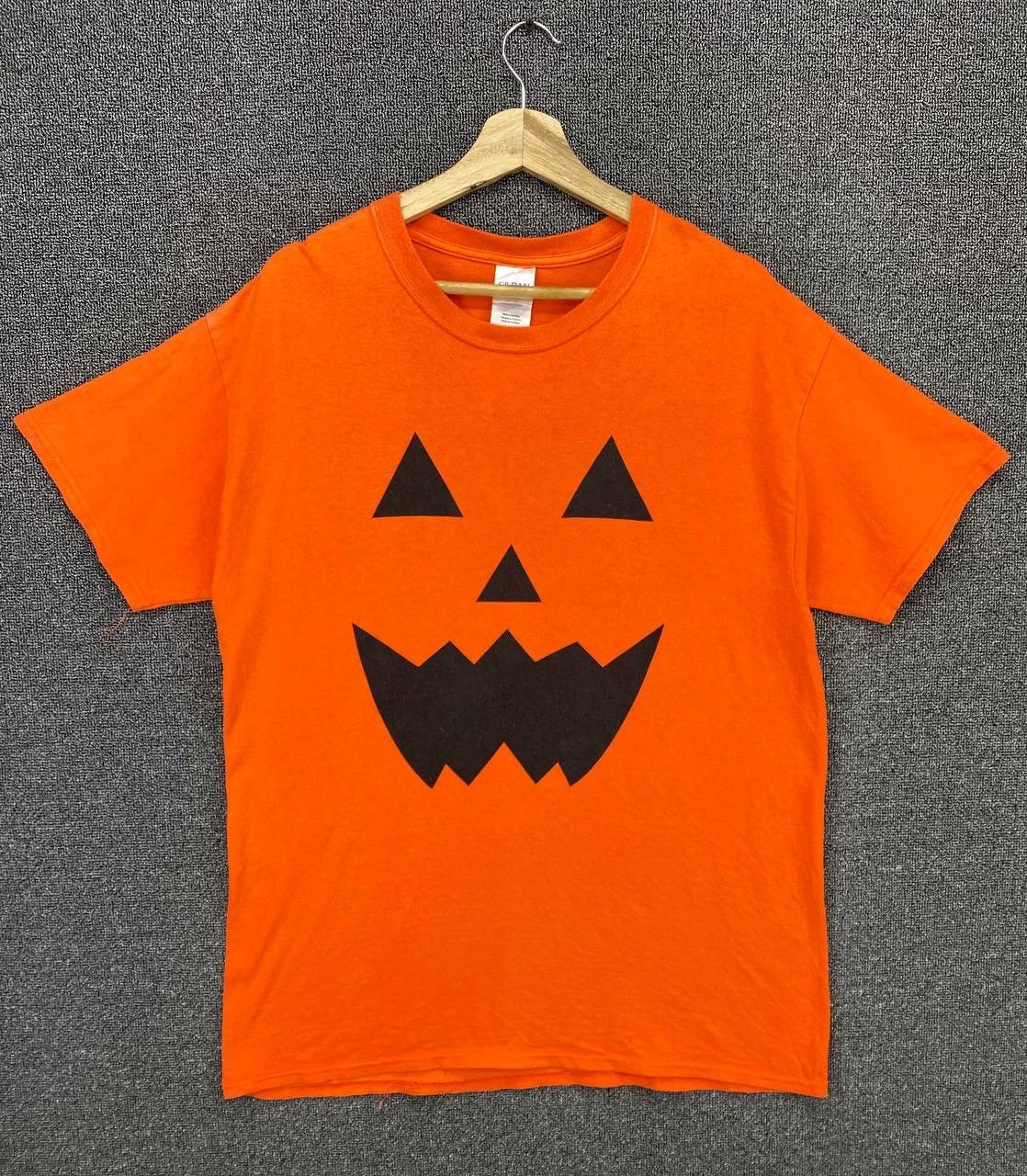 Gildan X Vintage Sales Vintage 2000s Halloween Horror Tees T Shirts Hoodie, Sweatshirt | PodTeesHub.com