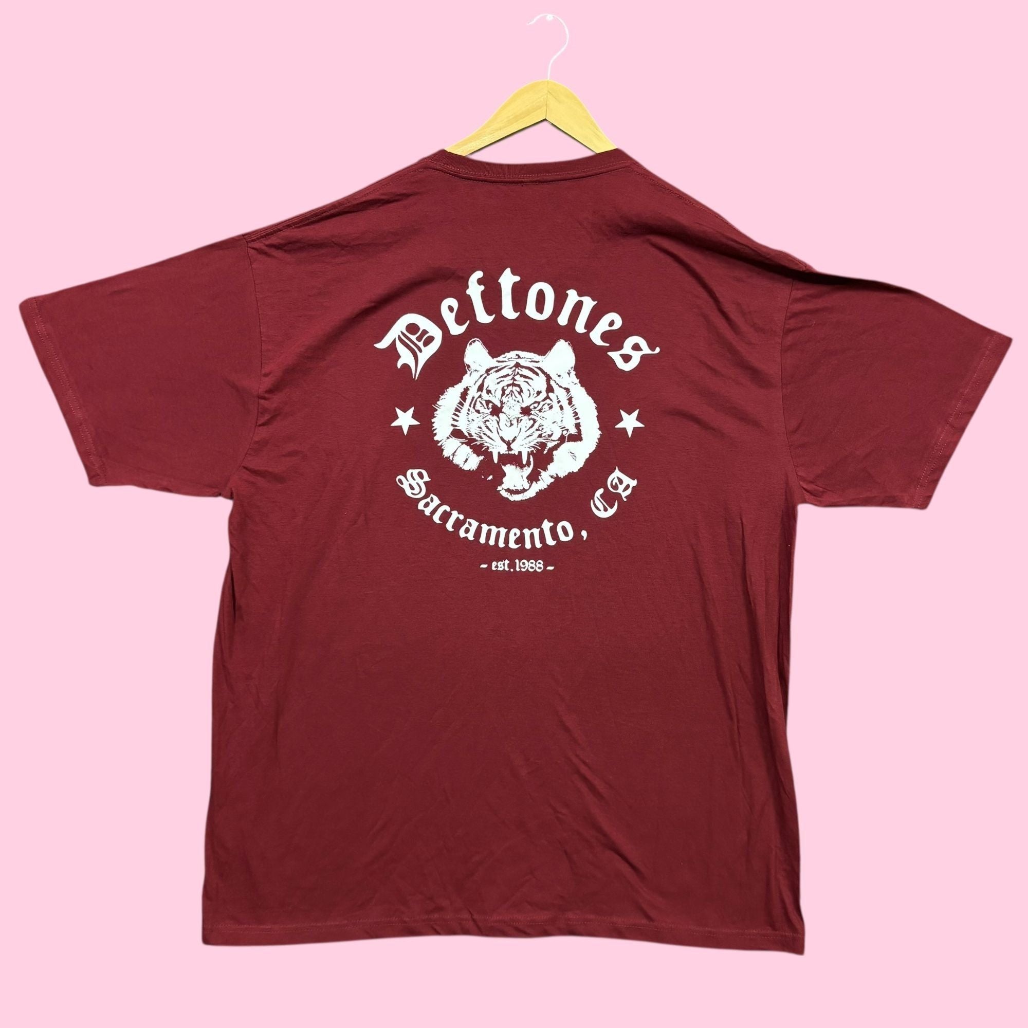 Band Tees Deftones Sacramento Ca Est 1989 Nu Metal Band Tee 2x Hoodie, Sweatshirt | PodTeesHub.com