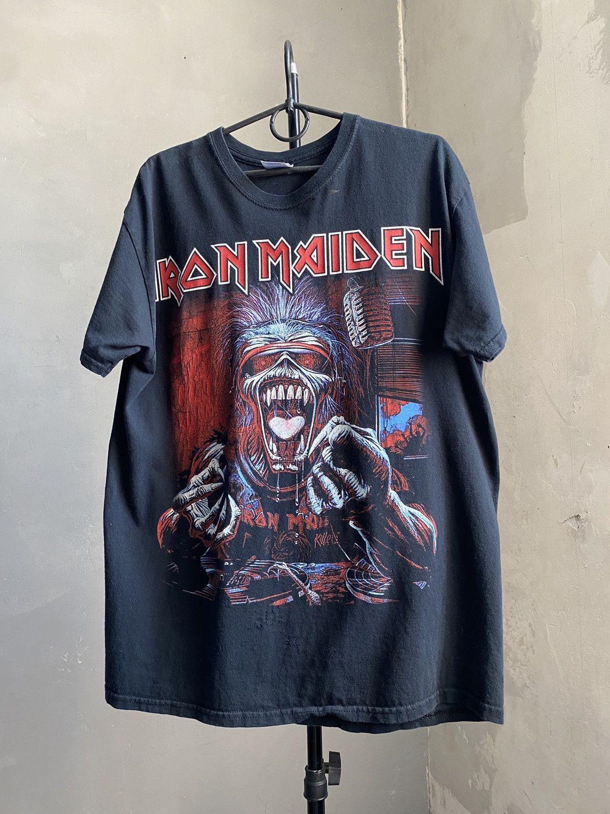 Iron Maiden X Vintage Vintage Iron Maiden Trooper Metal Tee Hoodie, Sweatshirt | PodTeesHub.com