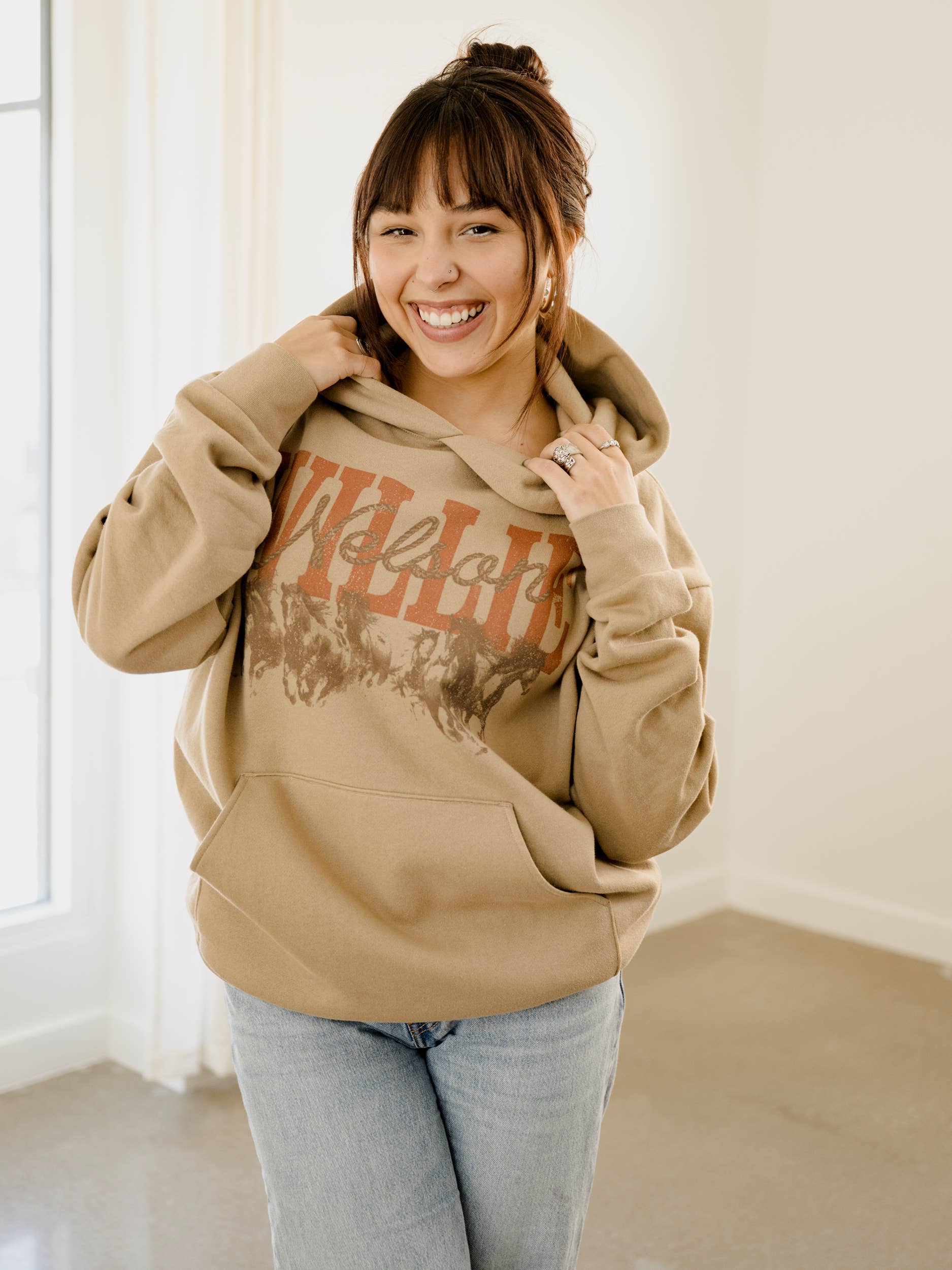 Willie Nelson Horses Sand Hoodie T-Shirts, Sweatshirt | PodTeesHub.com