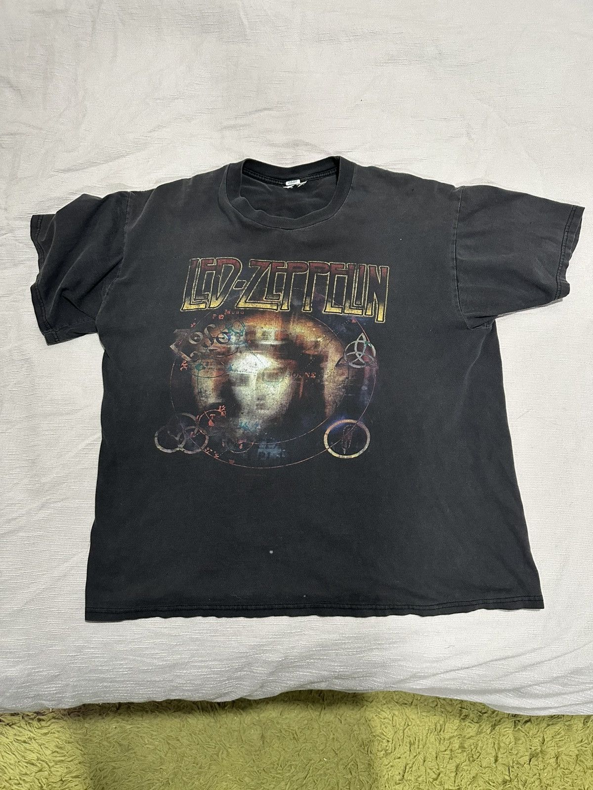 Zeppelin Led Zeppelin Vintage Tour Tee Hoodie, Sweatshirt | PodTeesHub.com