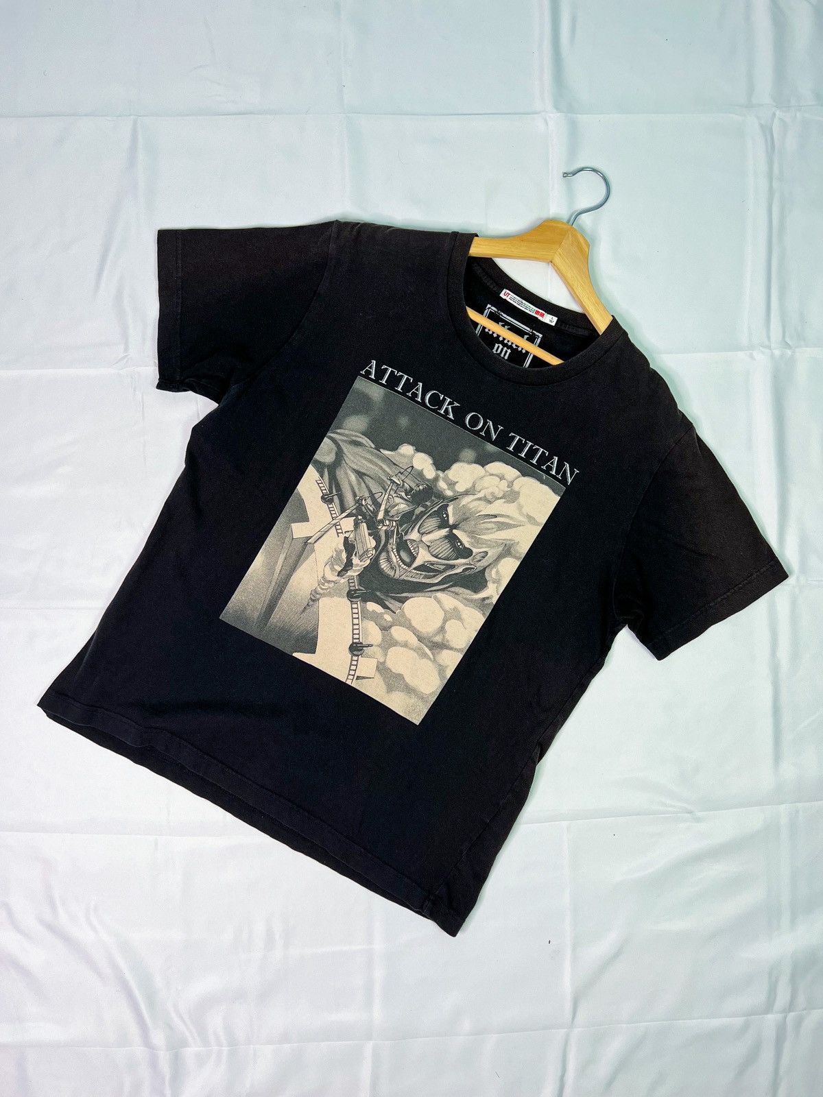 Uniqlo Attack On Titan Anime T-Shirts, Hoodie, Sweatshirt | PodTeesHub.com