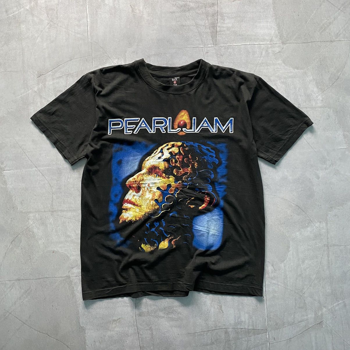 Band Rare Pearl Jam Avocado Big Logo Faded Band T-Shirts, Hoodie, Sweatshirt