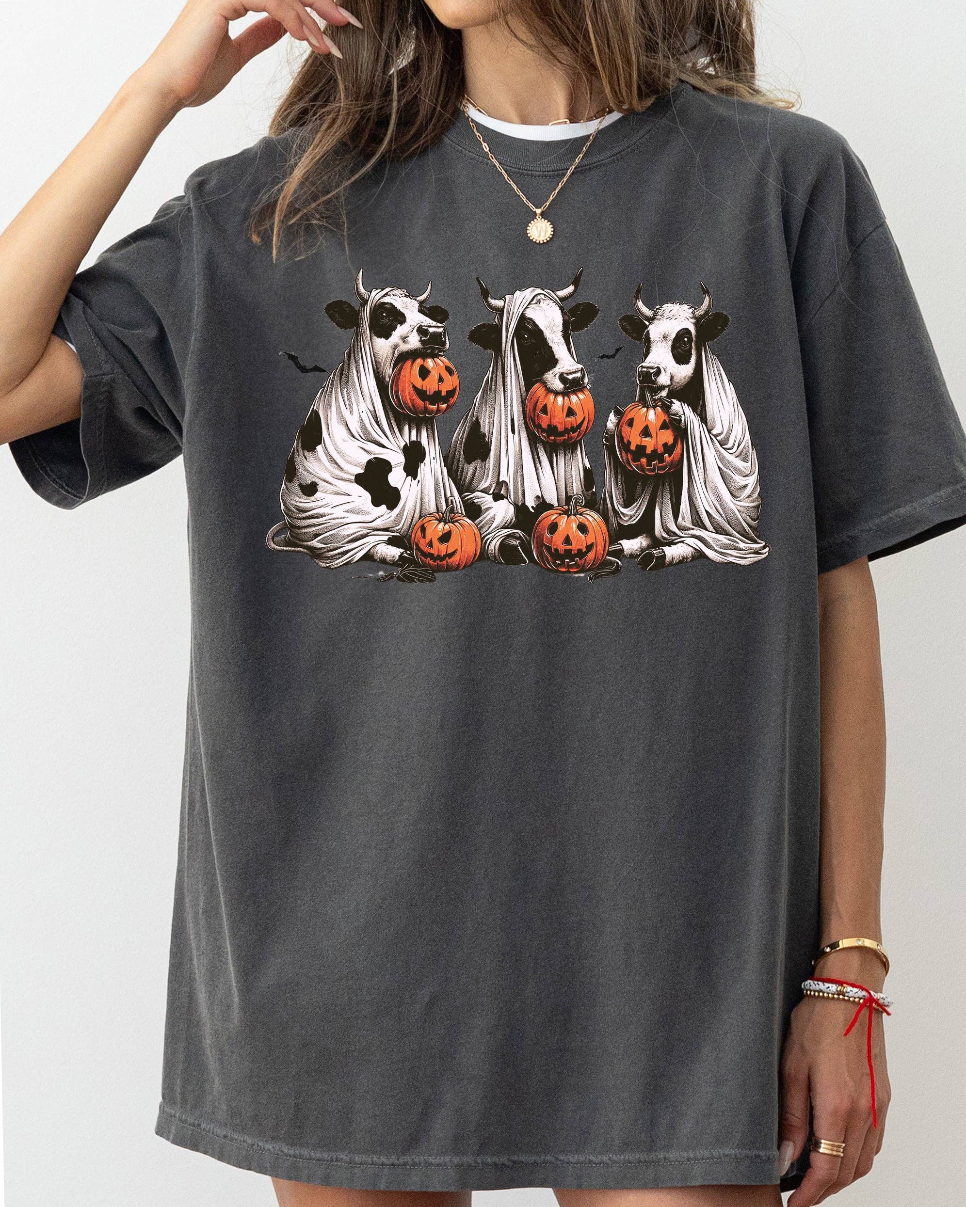 Cow Ghost, Farm, Vintage, Western, Halloween Tshirt Hoodie, Sweatshirt | PodTeesHub.com