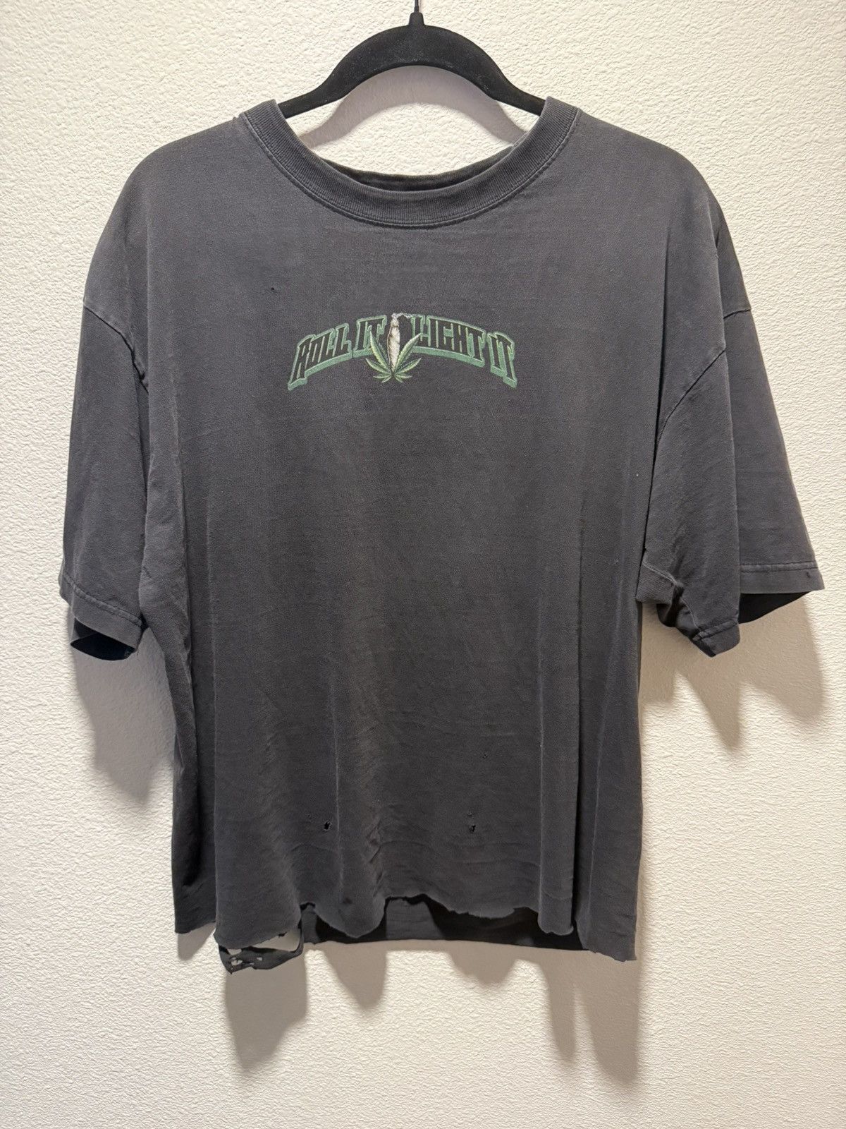 Vintage Roll It Light It Vintage Thrashed Tee Hoodie, Sweatshirt | PodTeesHub.com