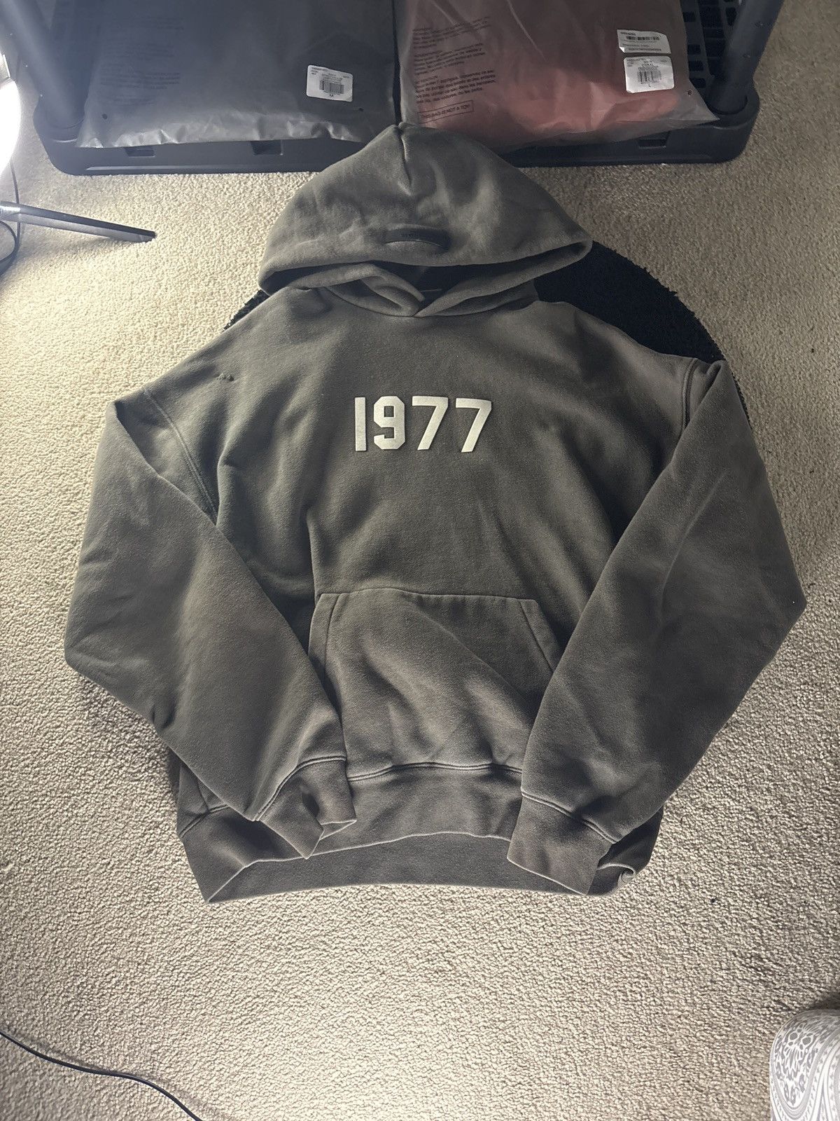 Essentials 1977 Hoodie T-Shirts, Sweatshirt | PodTeesHub.com