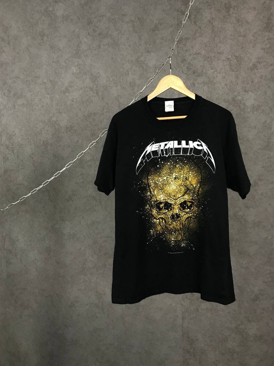 X Vintage Metallica 2011 Vintage Rock Band Tee Skull Hoodie, Sweatshirt | PodTeesHub.com