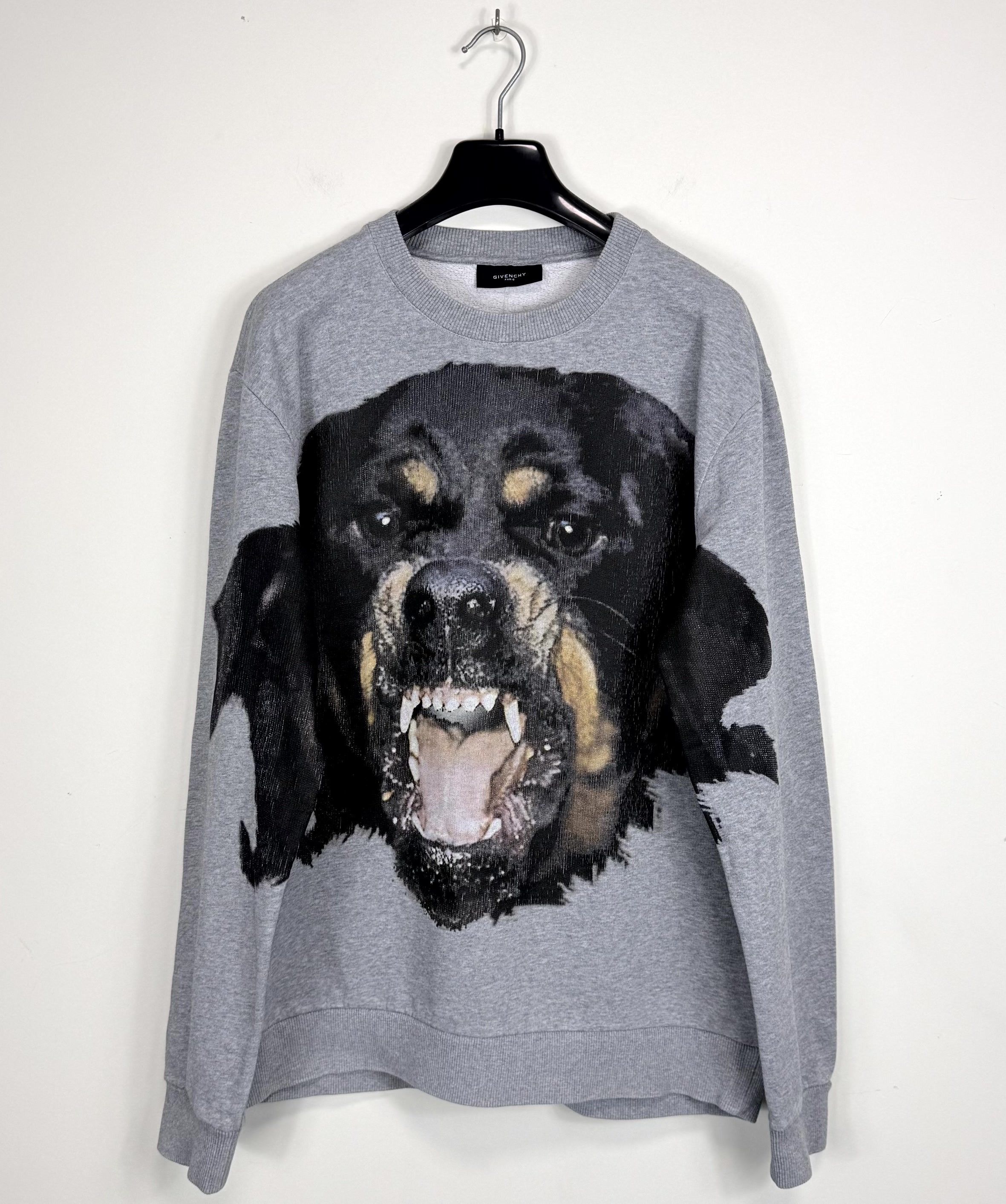 Givenchy Rottweiler Graphic Print Crewneck Sweatshirt Size L T-Shirts, Hoodie | PodTeesHub.com