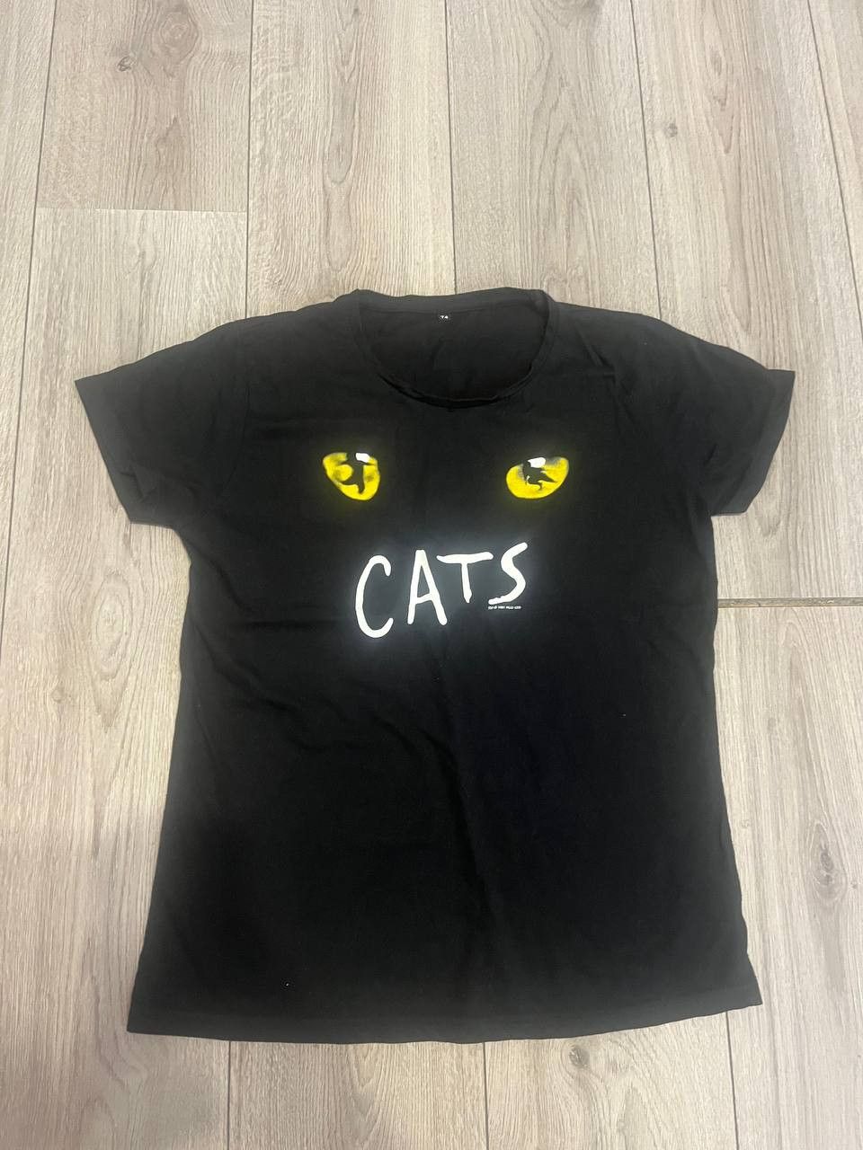 Vintage Cats Shirt Musical Fantasy Film S Medium T-Shirts, Hoodie, Sweatshirt
