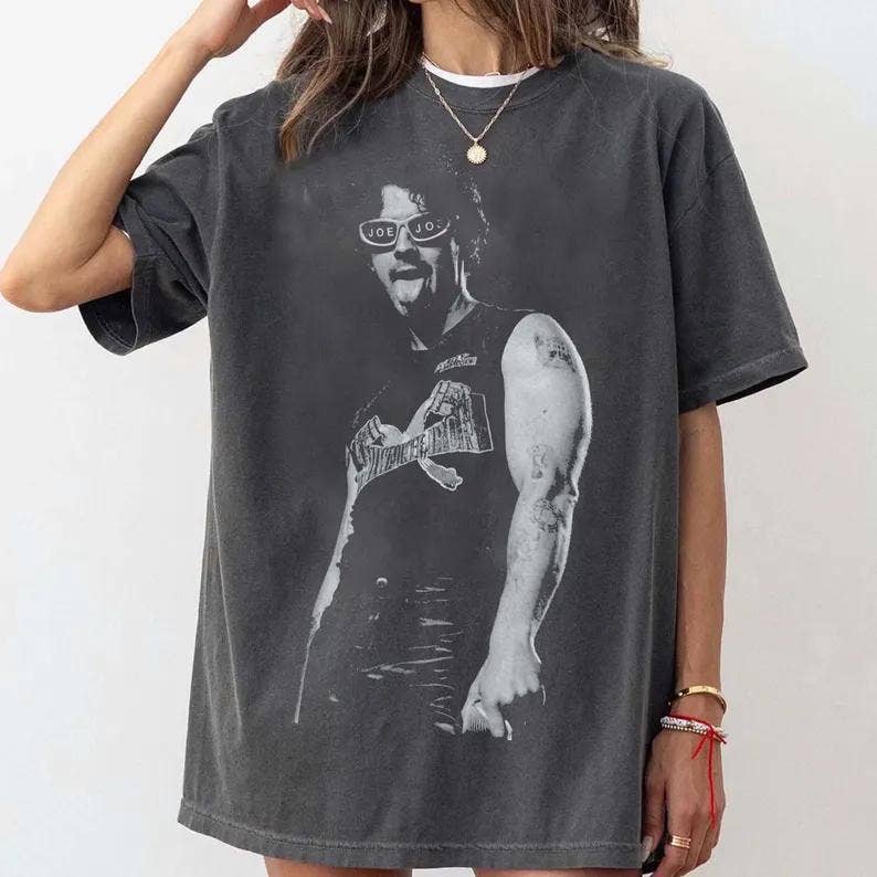 Vintage Rock Band Concert Shirt Hoodie, Sweatshirt | PodTeesHub.com