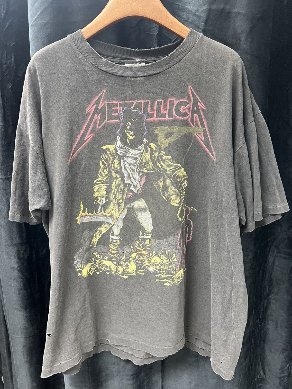Metallica X Vintage Vintage Metallica So I Dub Thee Unforgiven Tee Hoodie, Sweatshirt | PodTeesHub.com