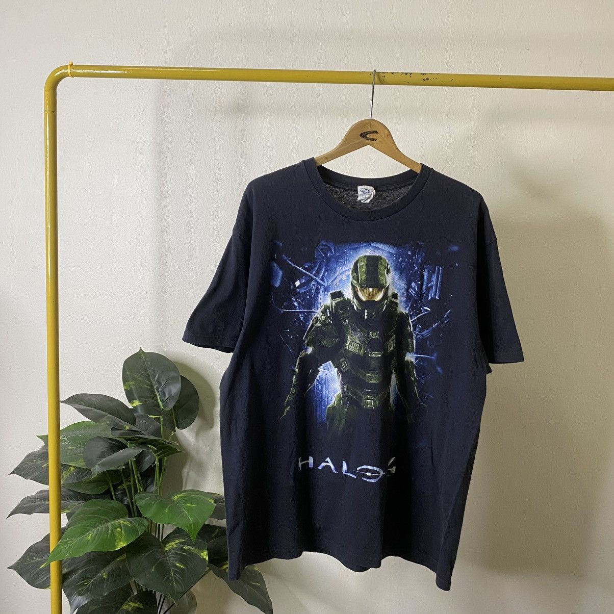 Vintage 2012 Halo 4 Xbox 360 Video Games Promo T Shirt Hoodie, Sweatshirt | PodTeesHub.com